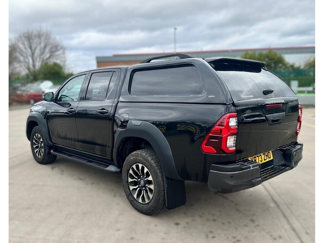 Toyota Hilux - Image 4