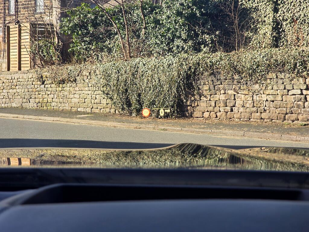 BMW 8 Series - Image 27