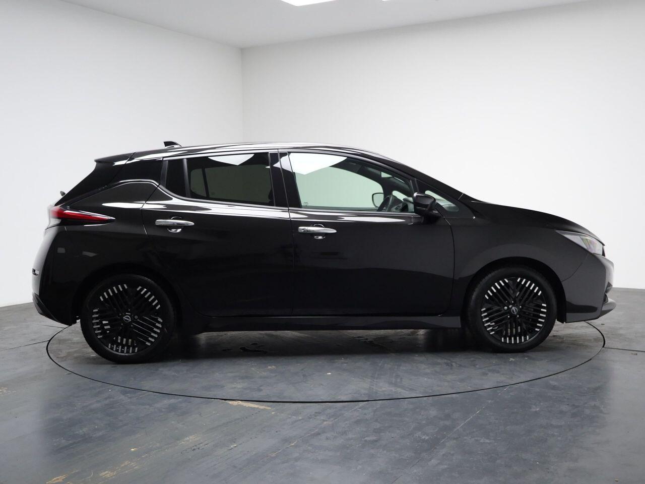 Nissan Leaf - Image 11