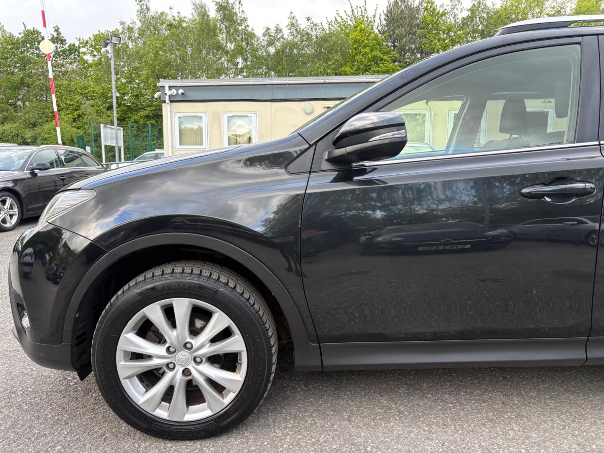 Toyota RAV4 - Image 10