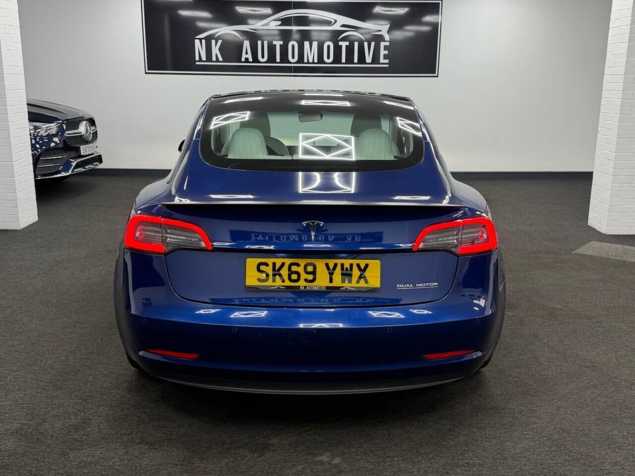 Tesla Model 3 - Image 5