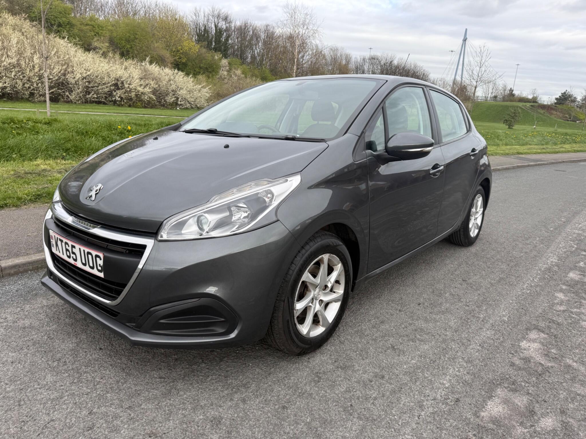 Peugeot 208 - Image 6