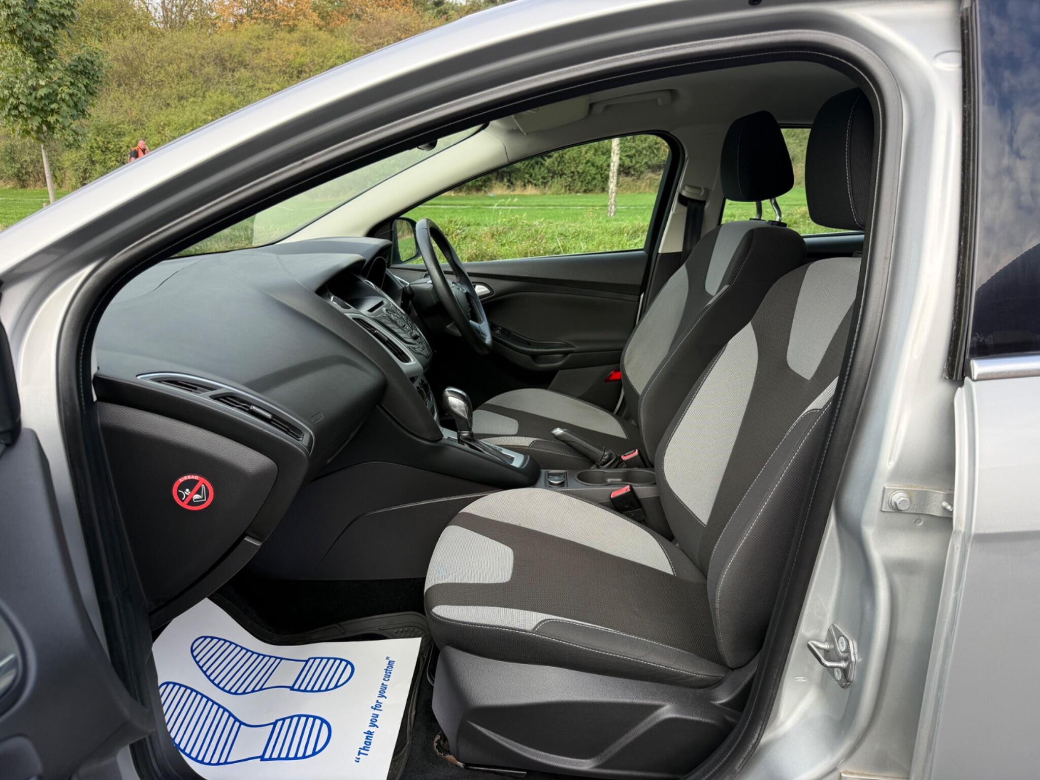 Ford Focus - Image 8