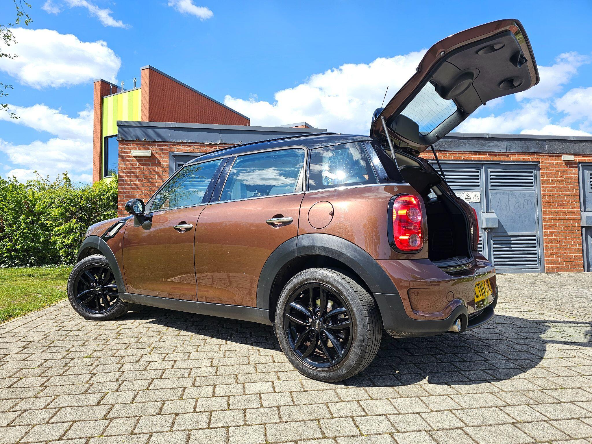MINI Countryman - Image 2
