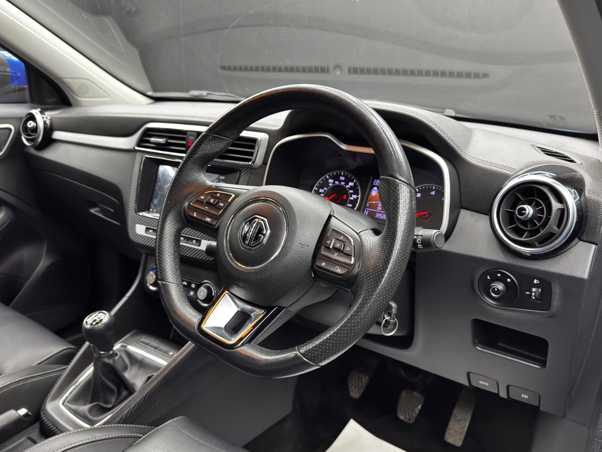 MG MG ZS - Image 9