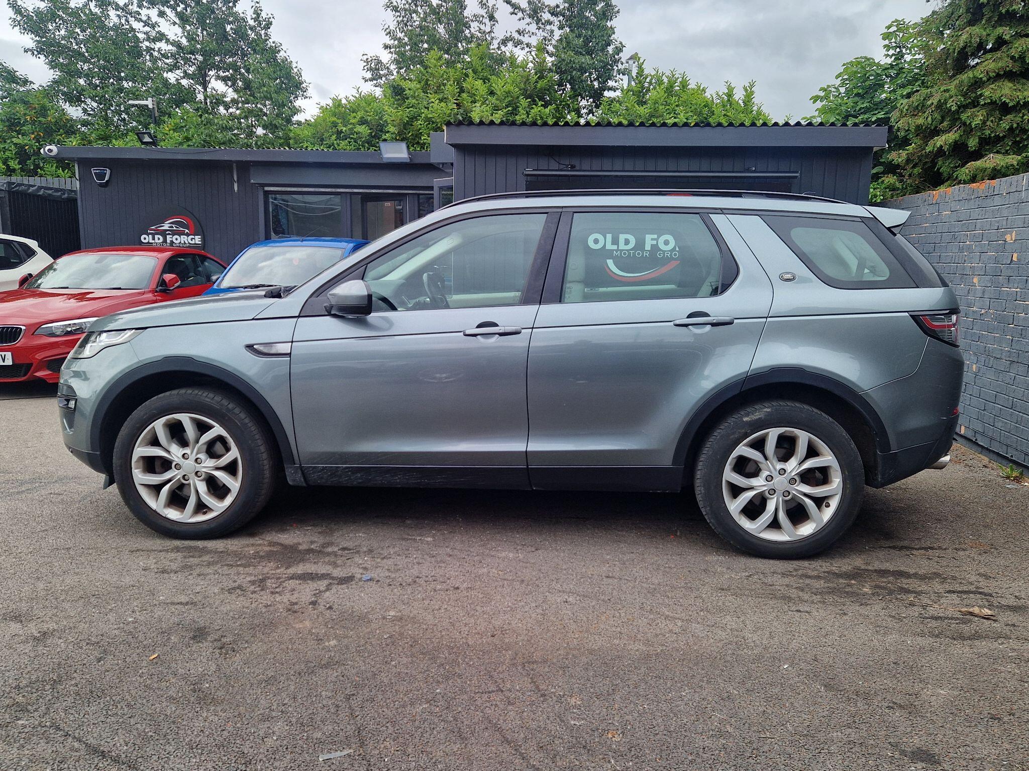 Land Rover DISCOVERY SPORT - Image 6