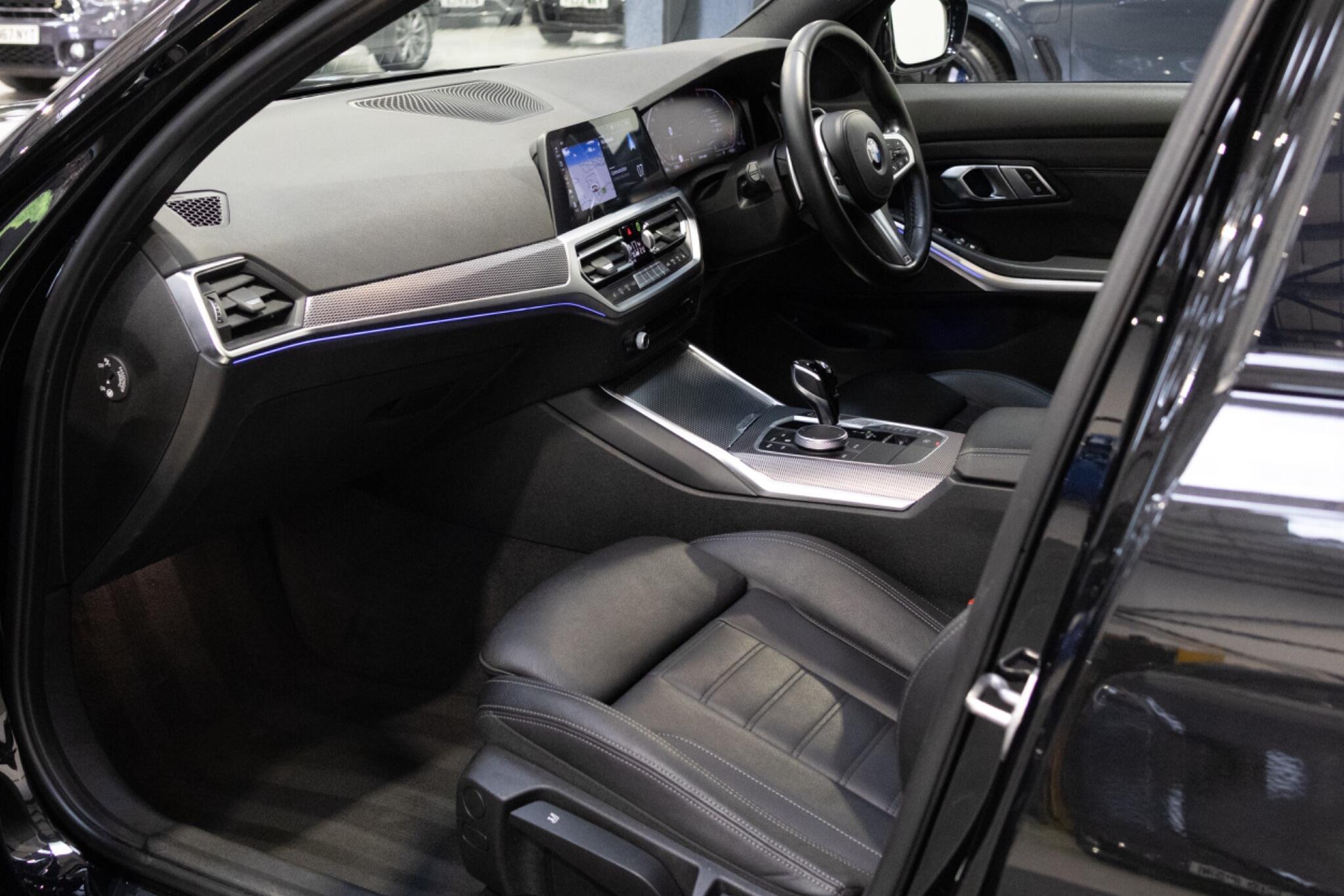 BMW 3 Series - Image 11