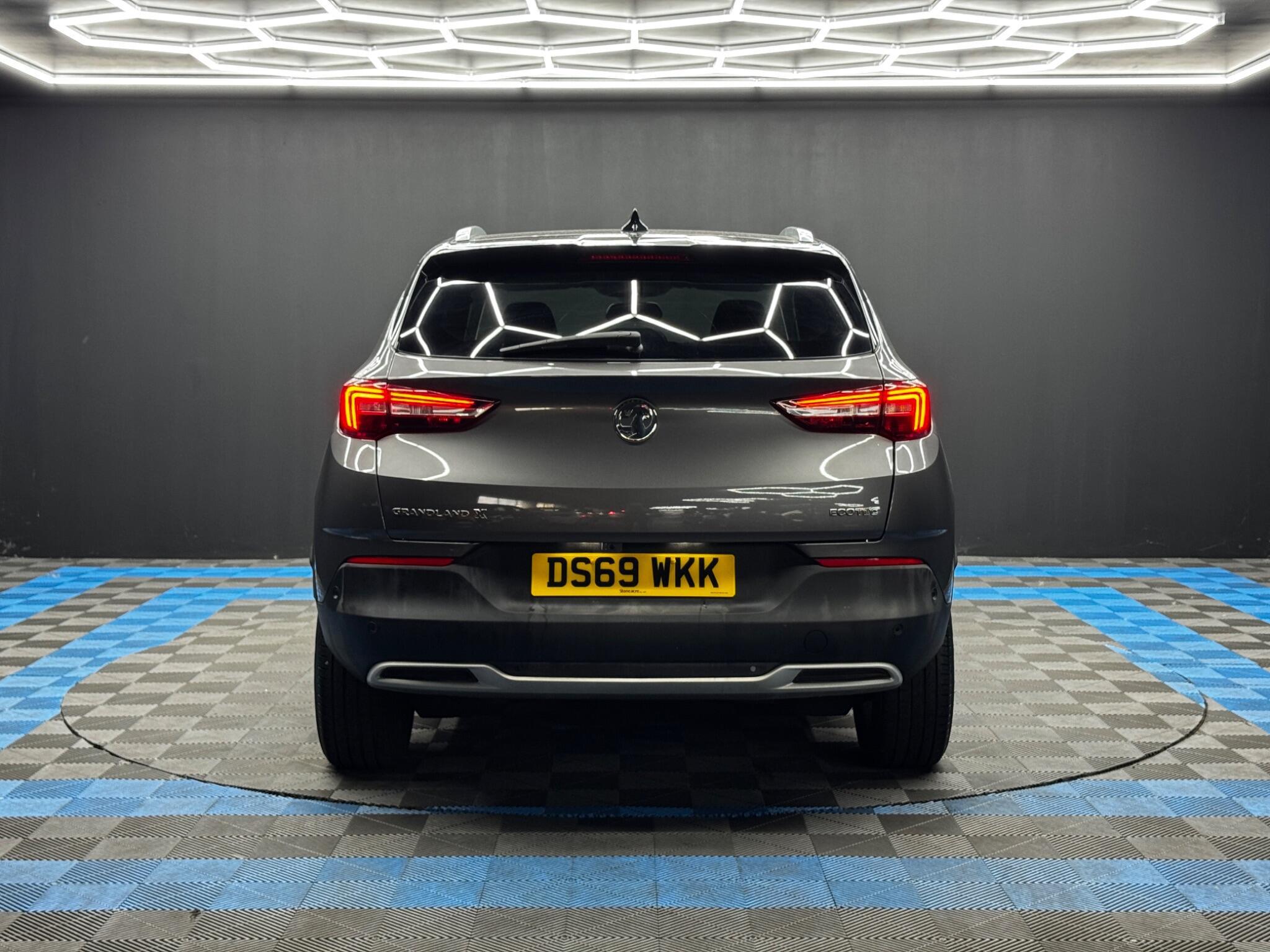 Vauxhall Grandland X - Image 6