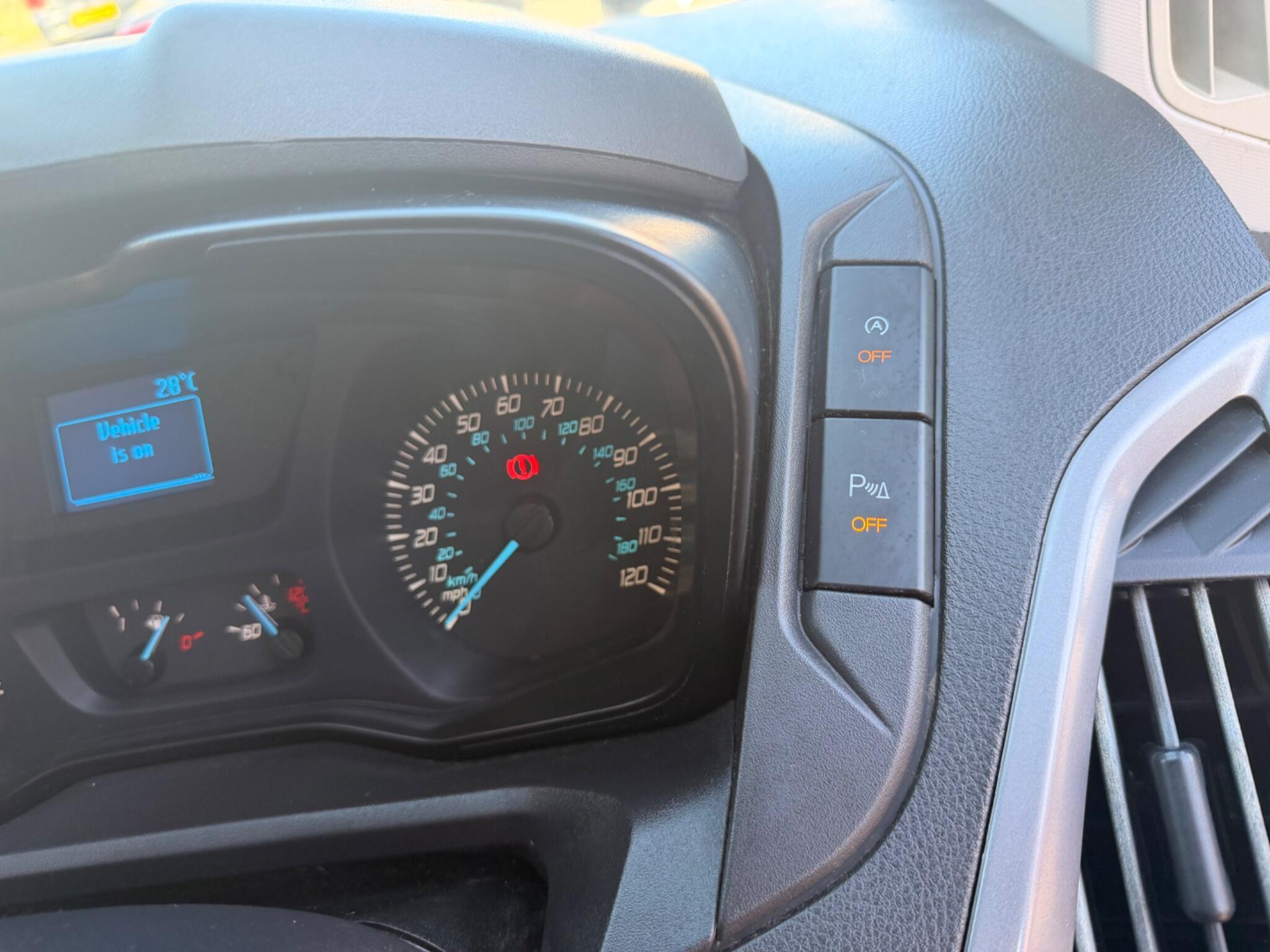 Ford Transit Custom - Image 30