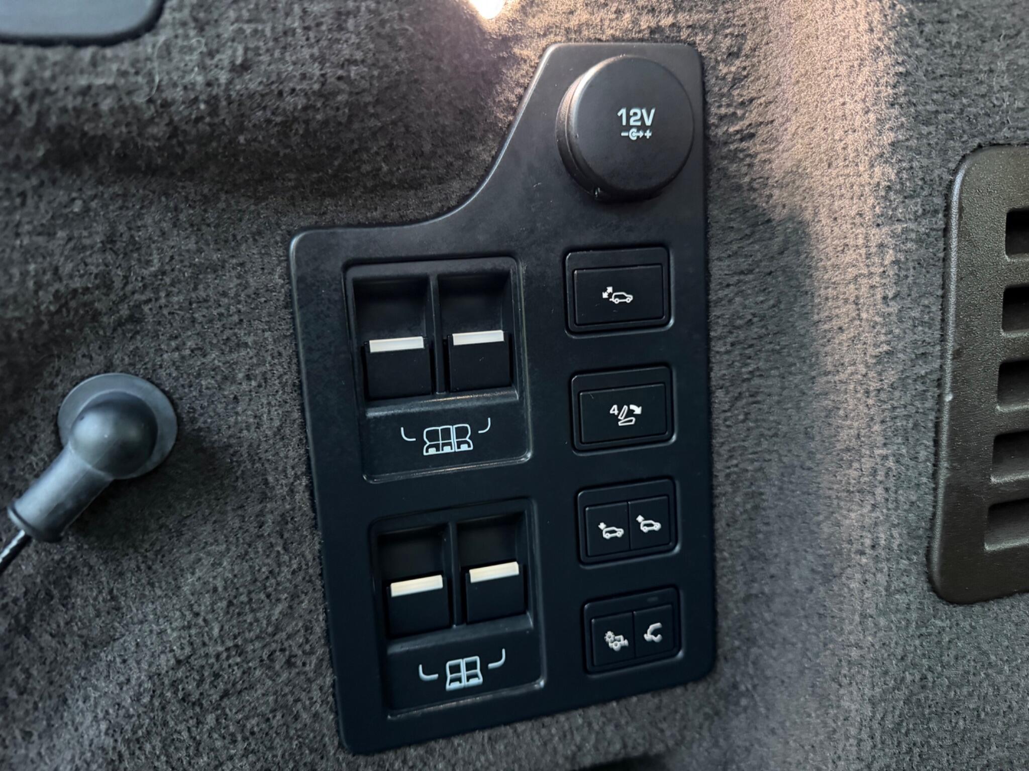 Land Rover Discovery - Image 61