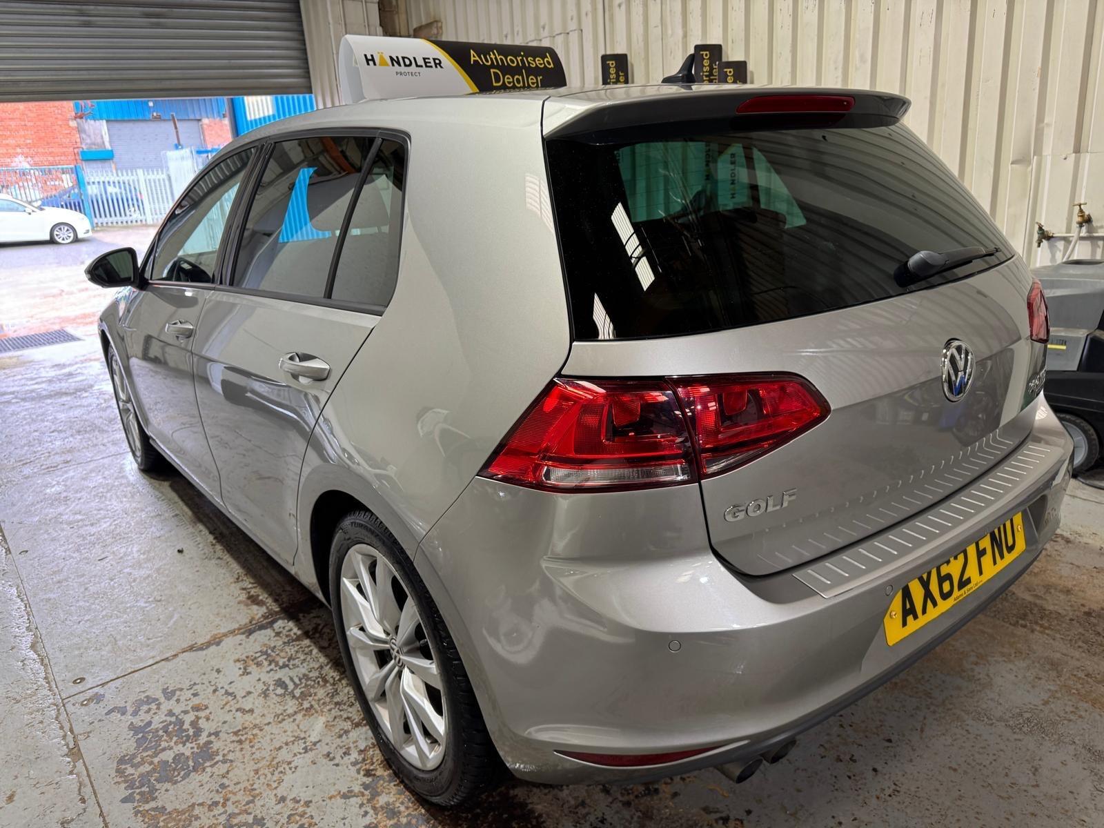 Volkswagen Golf - Image 5