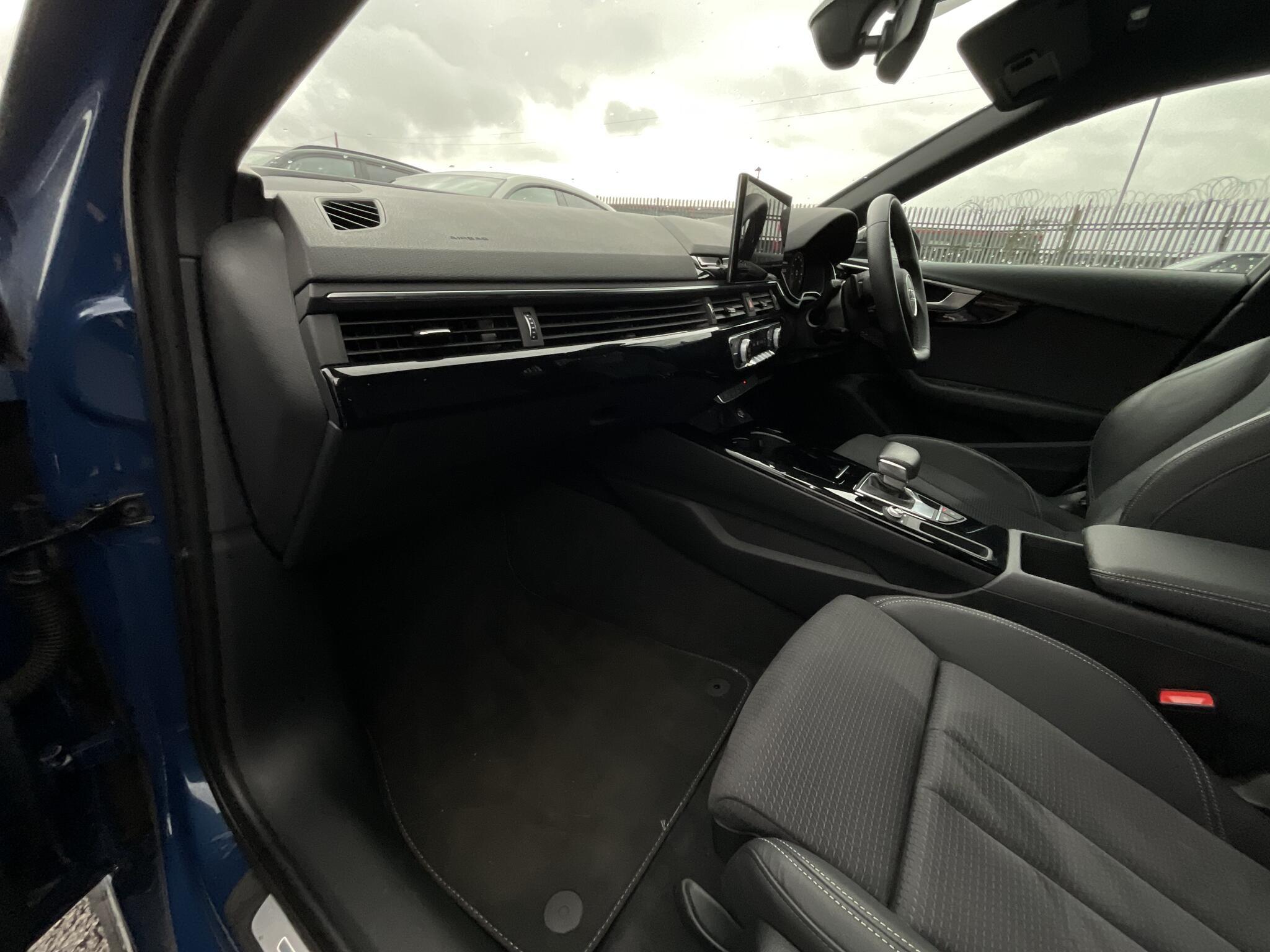 Audi A4 - Image 14