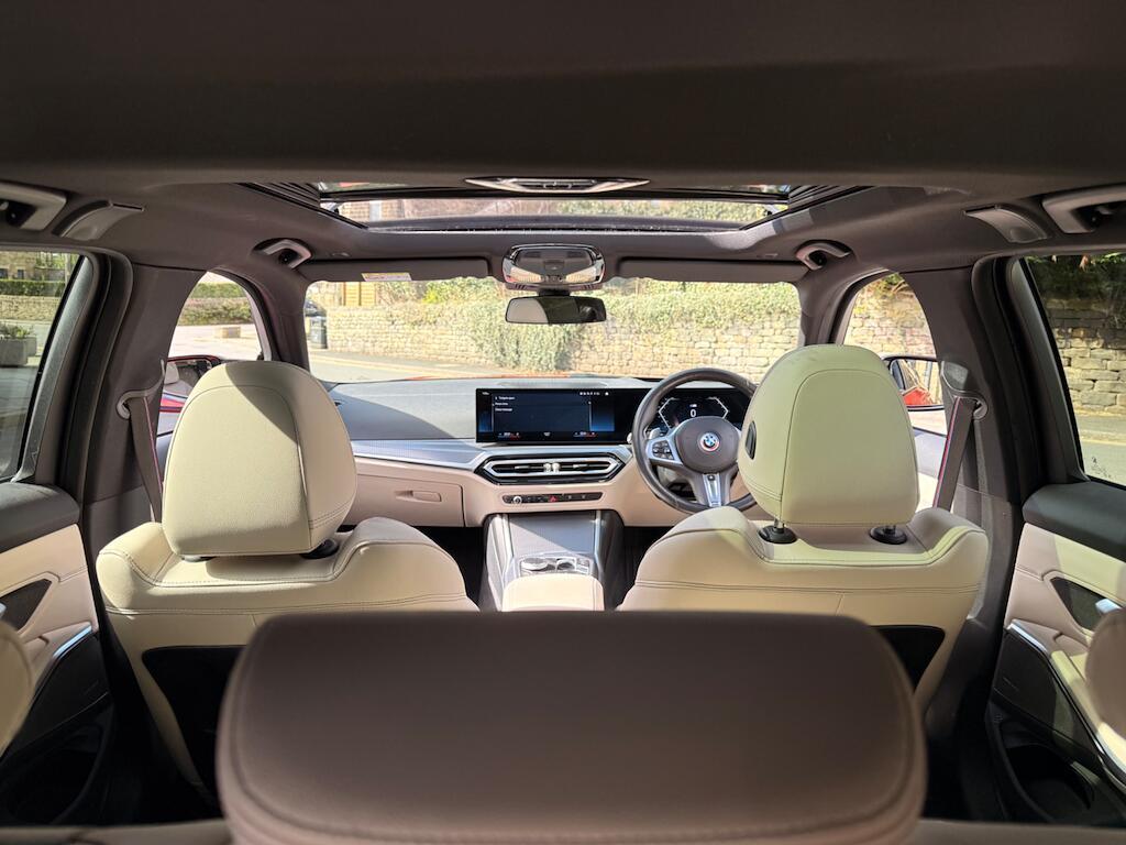 BMW 3 Series - Image 32