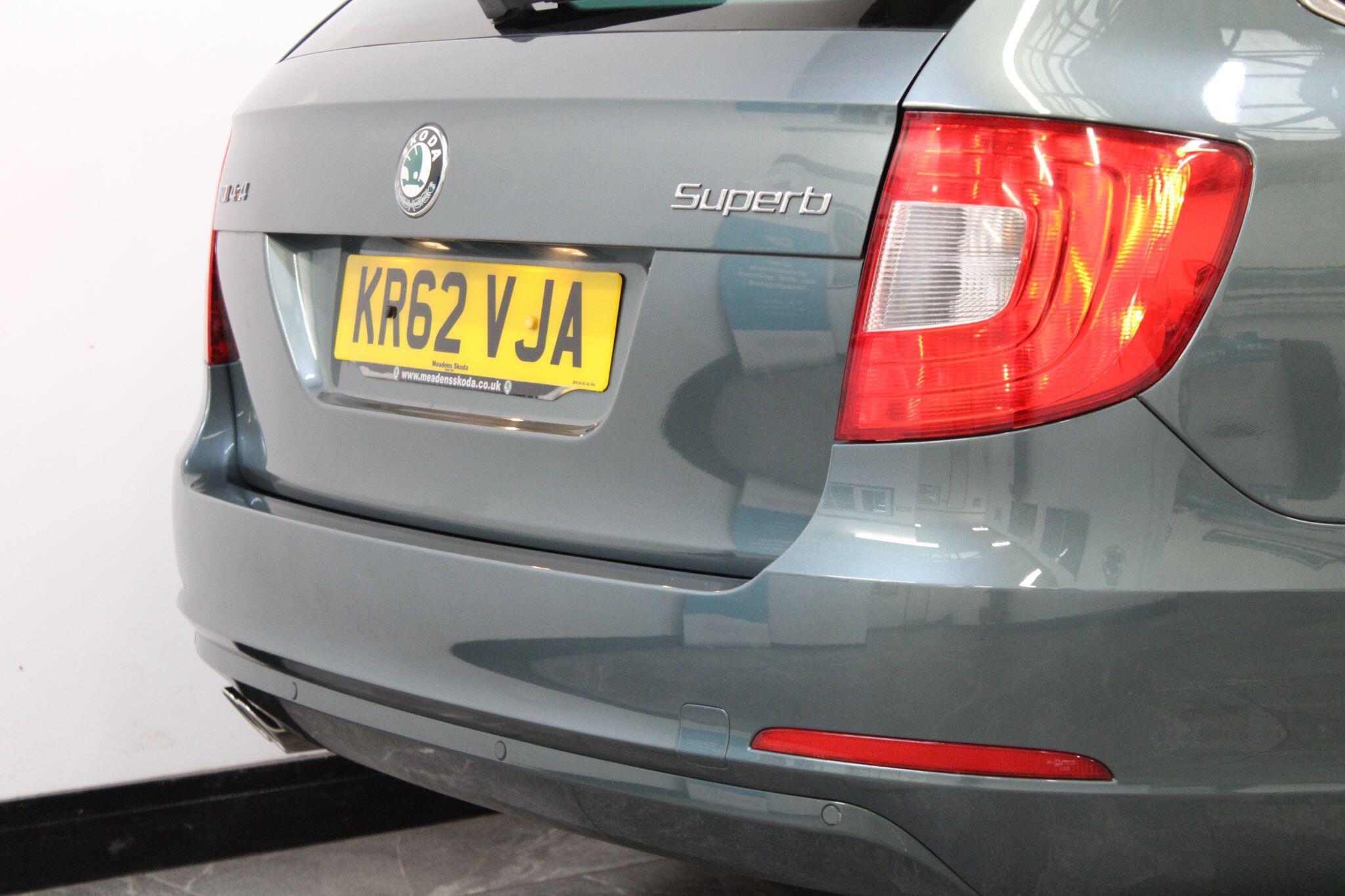 Skoda Superb - Image 11