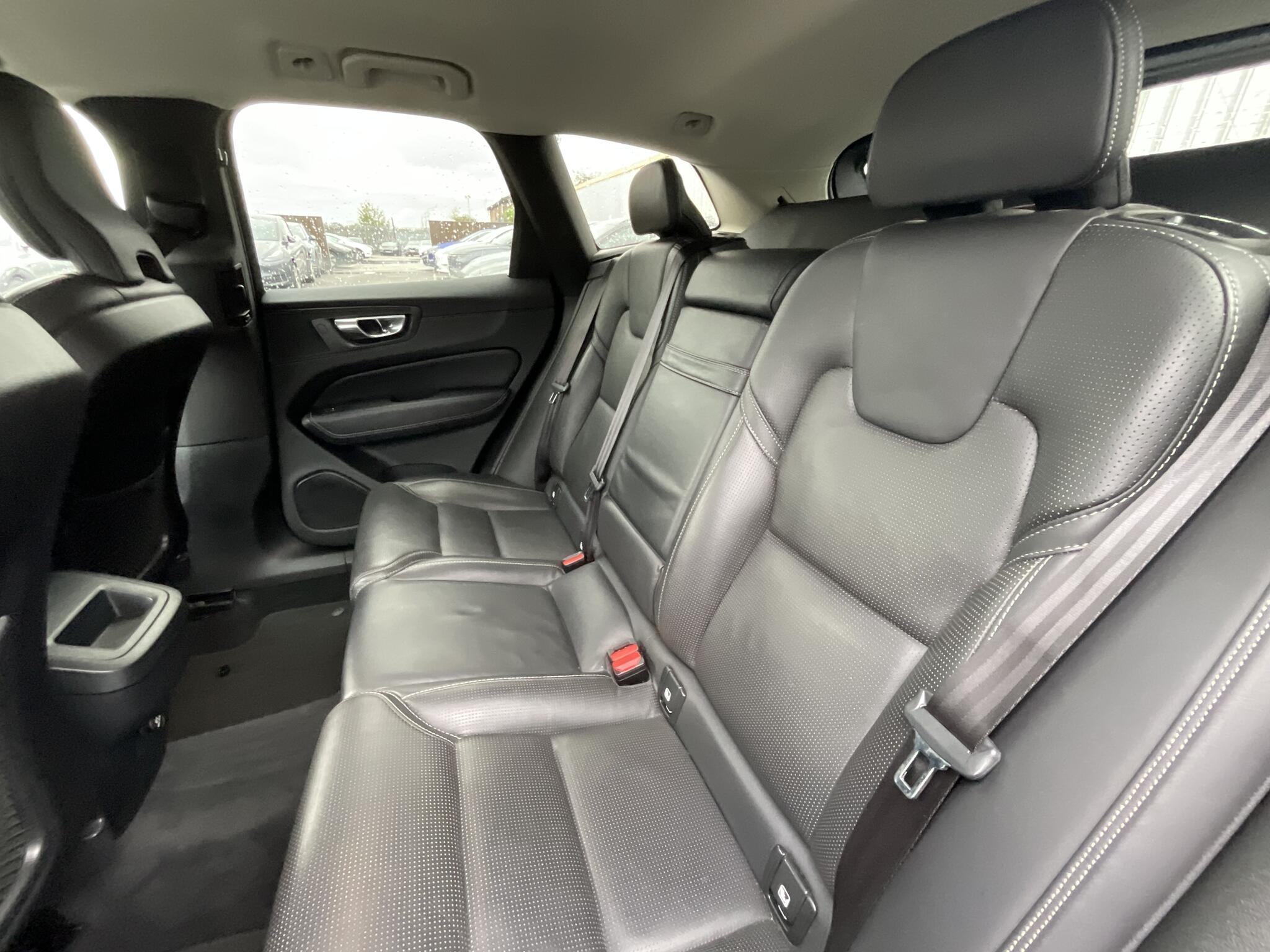 Volvo XC60 - Image 17