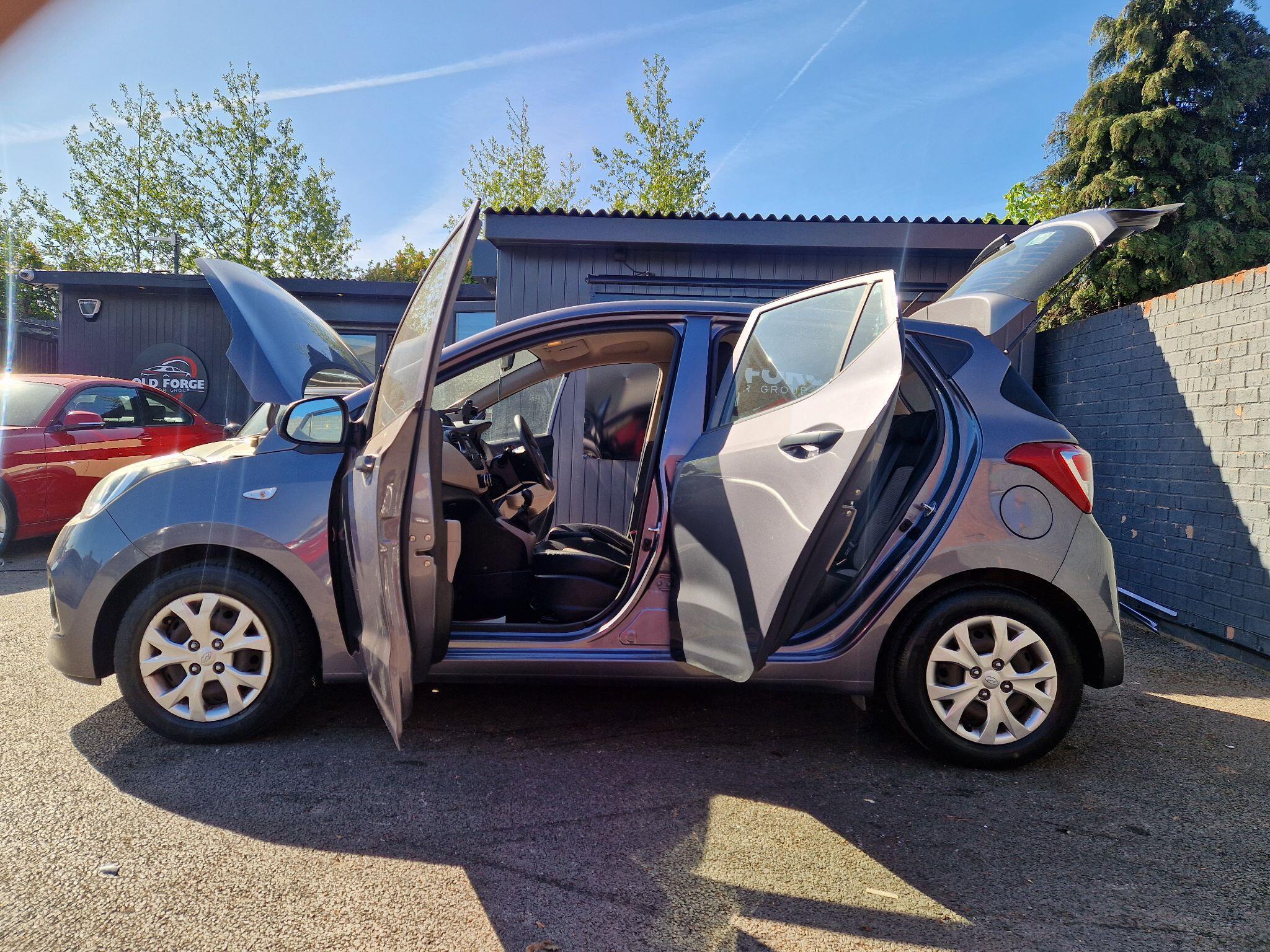 Hyundai i10 - Image 15
