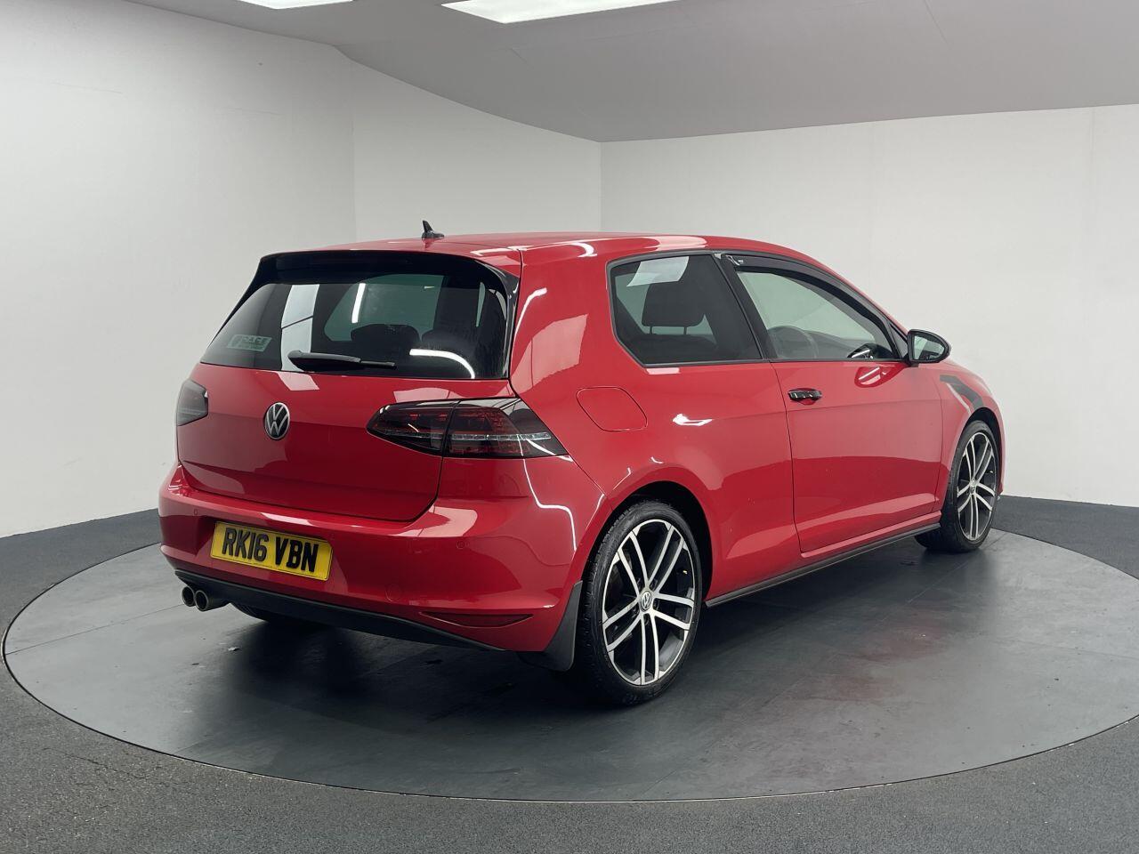 Volkswagen Golf - Image 17