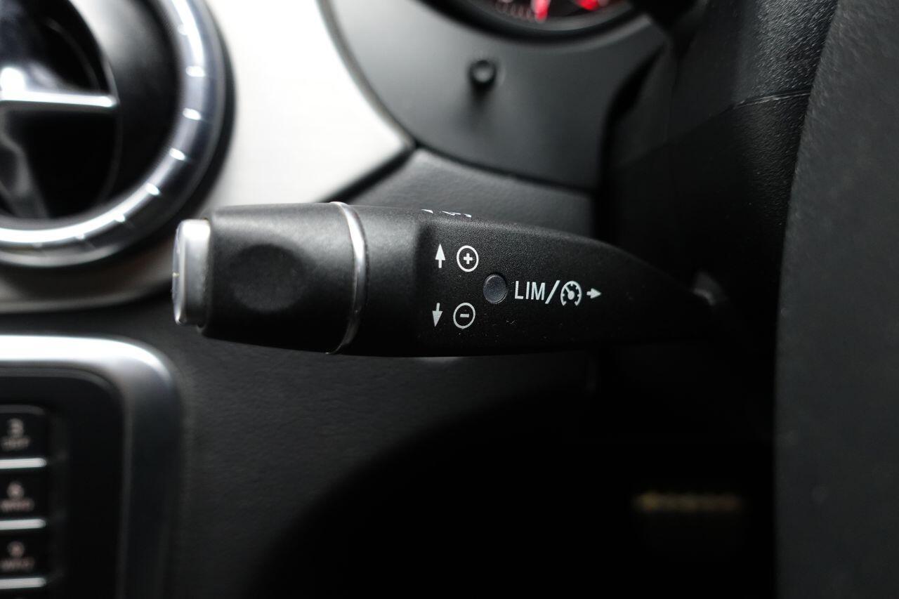 Mercedes-benz CLA - Image 37