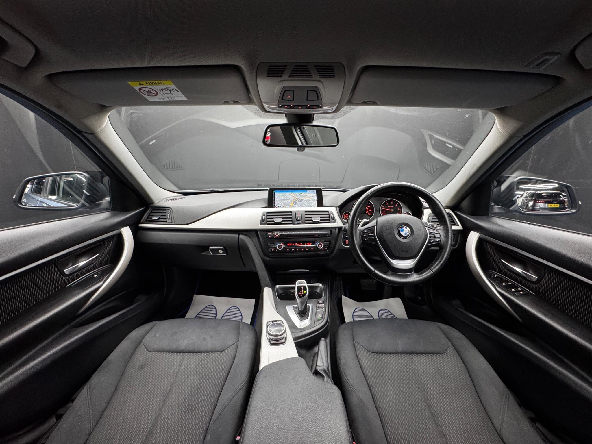 BMW 3 Series - Image 17