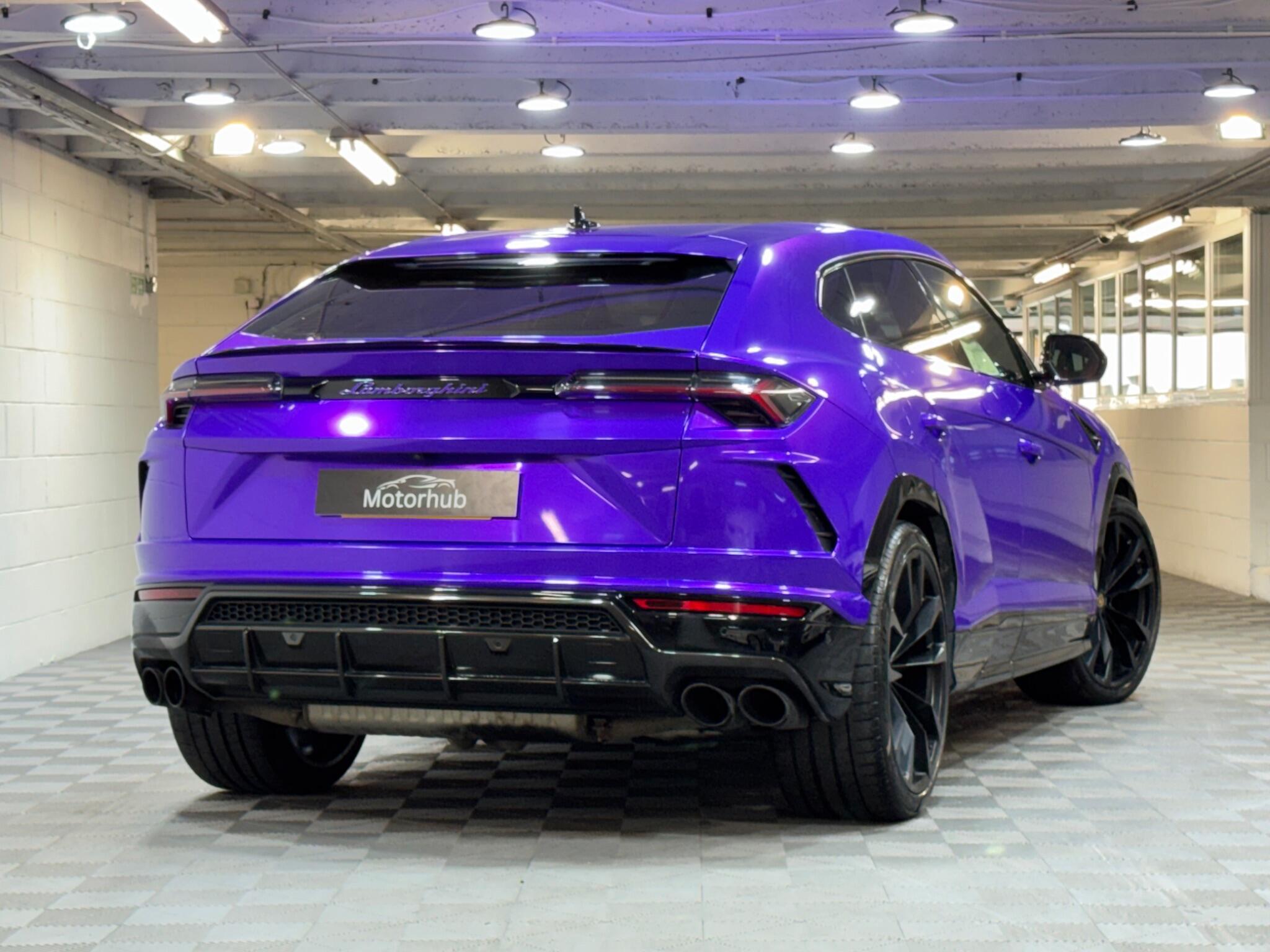 Lamborghini Urus - Image 23