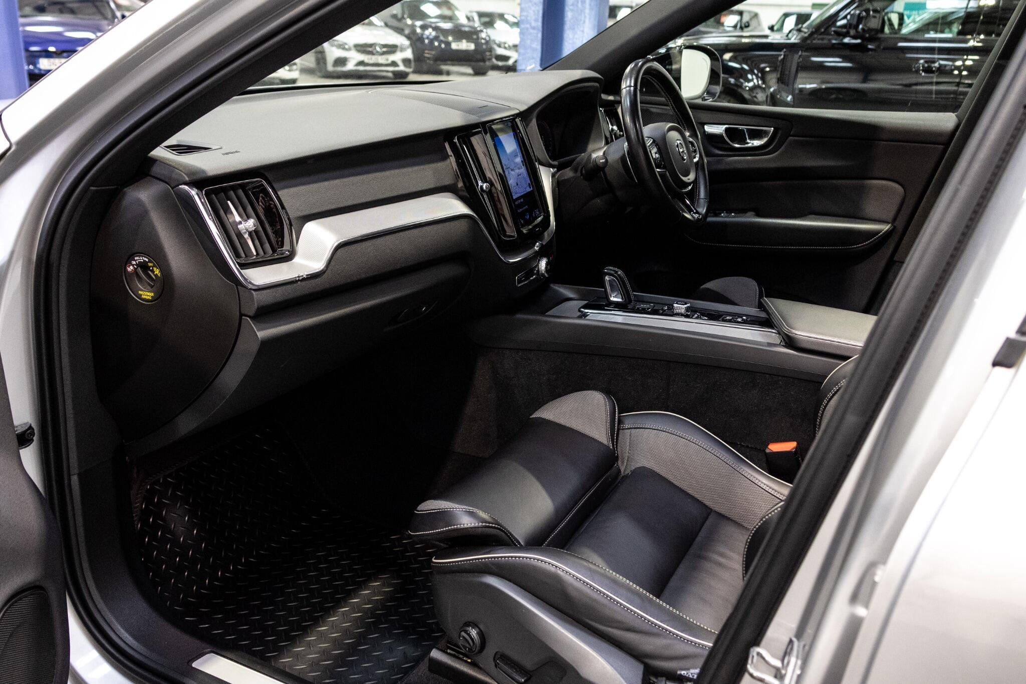 Volvo XC60 - Image 15