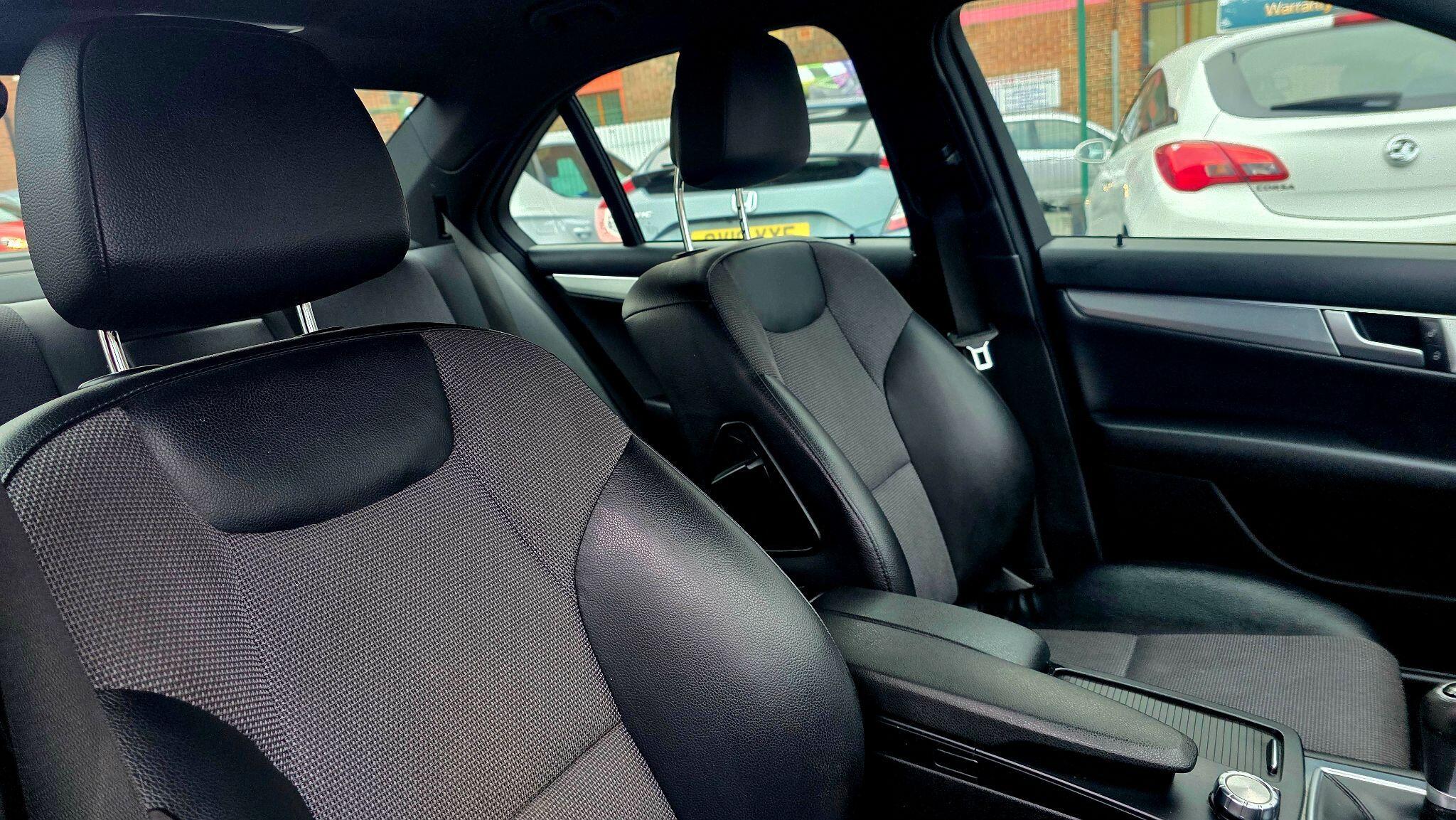 Mercedes C Class - Image 12