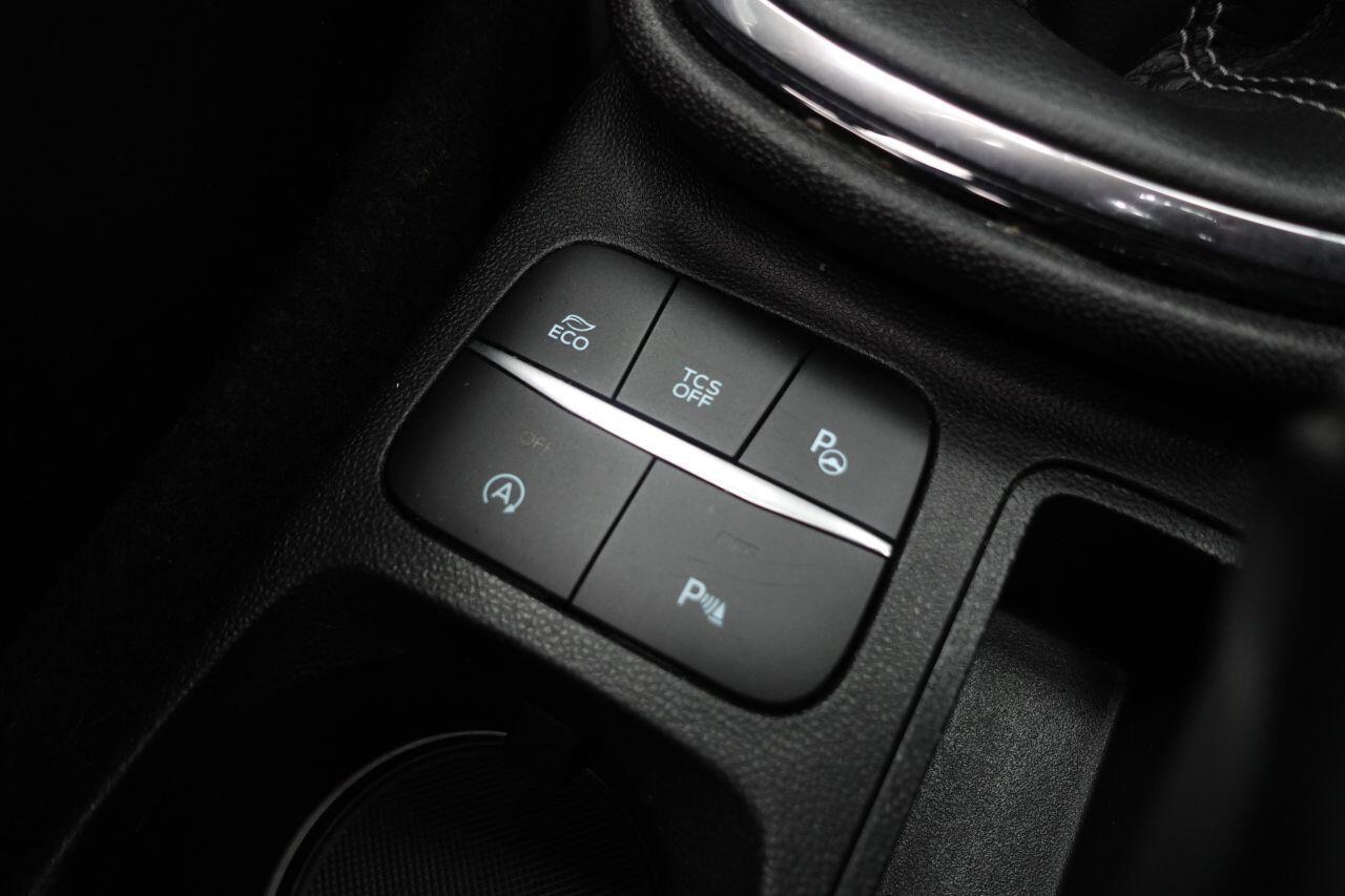 Ford Fiesta - Image 44