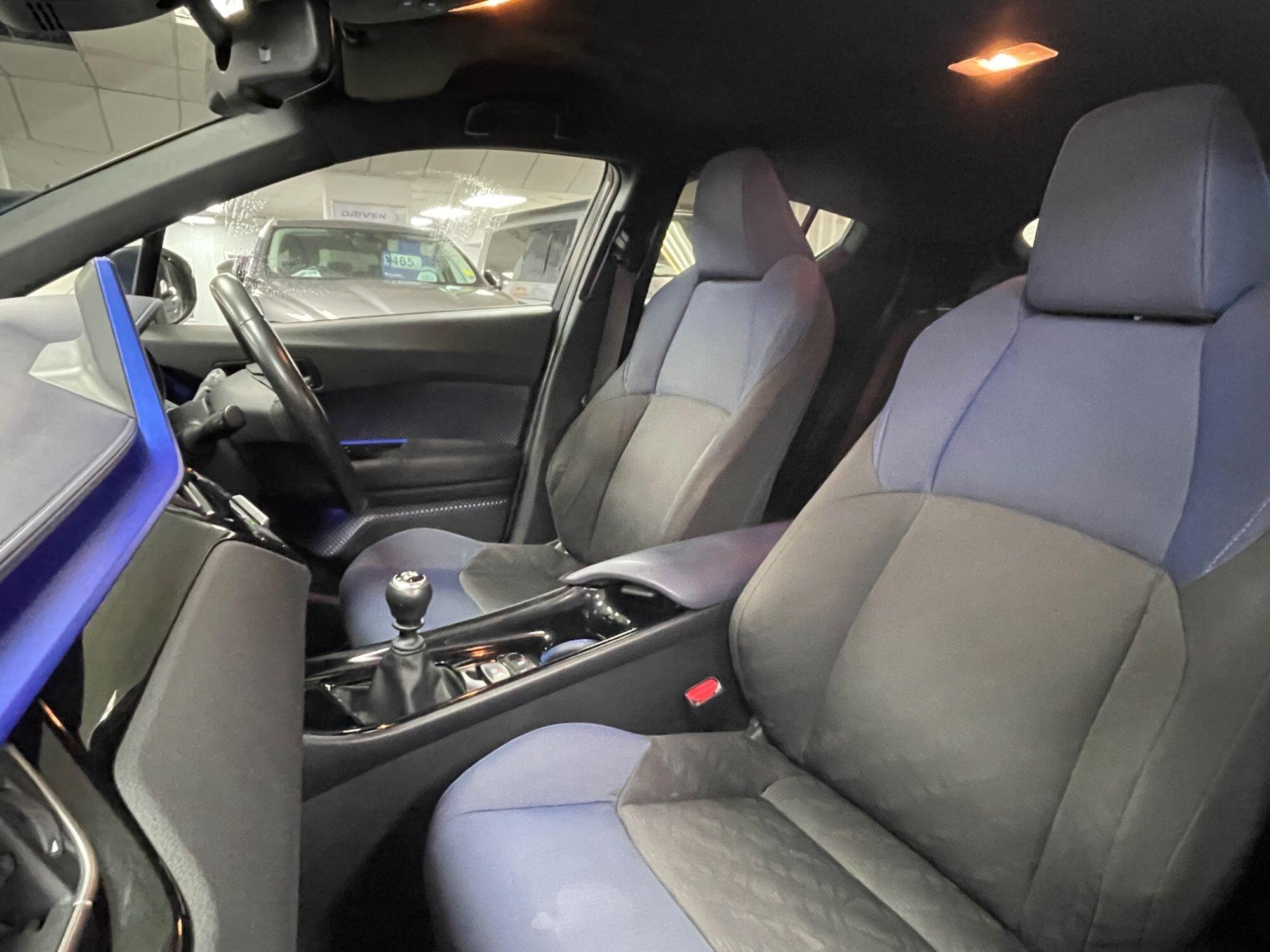 Toyota C-Hr - Image 32