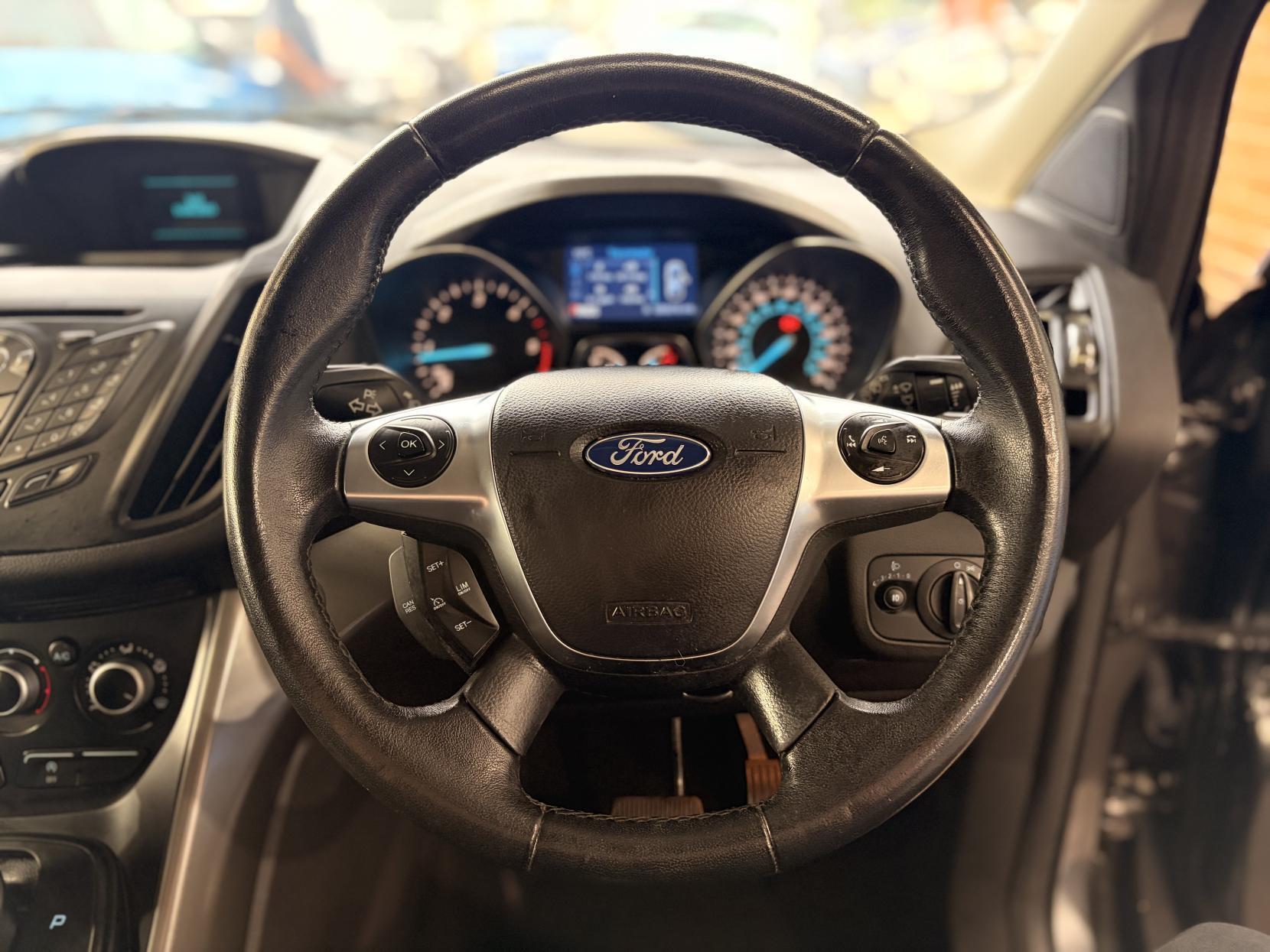 Ford Kuga - Image 13
