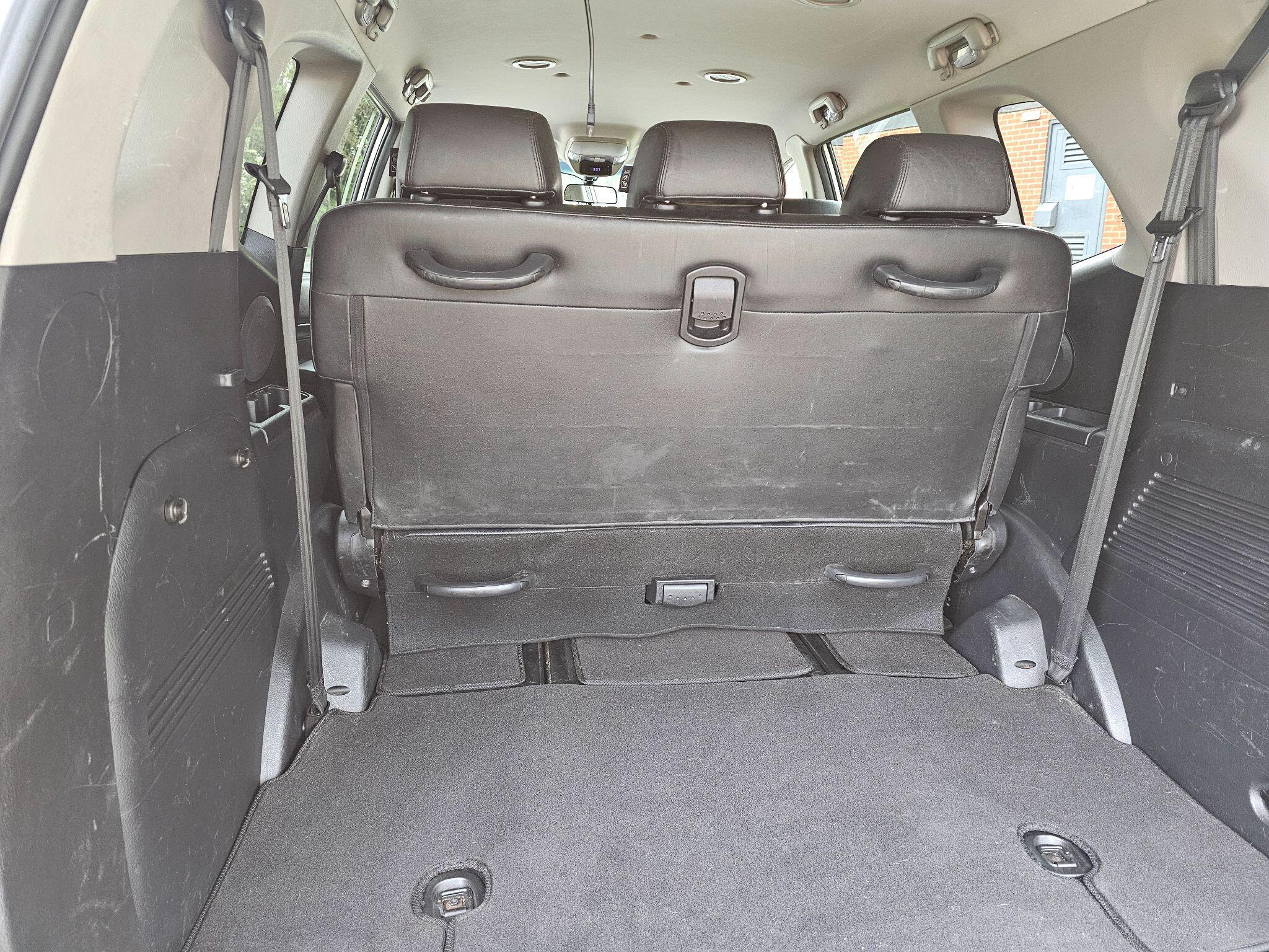 Ssangyong Turismo - Image 13