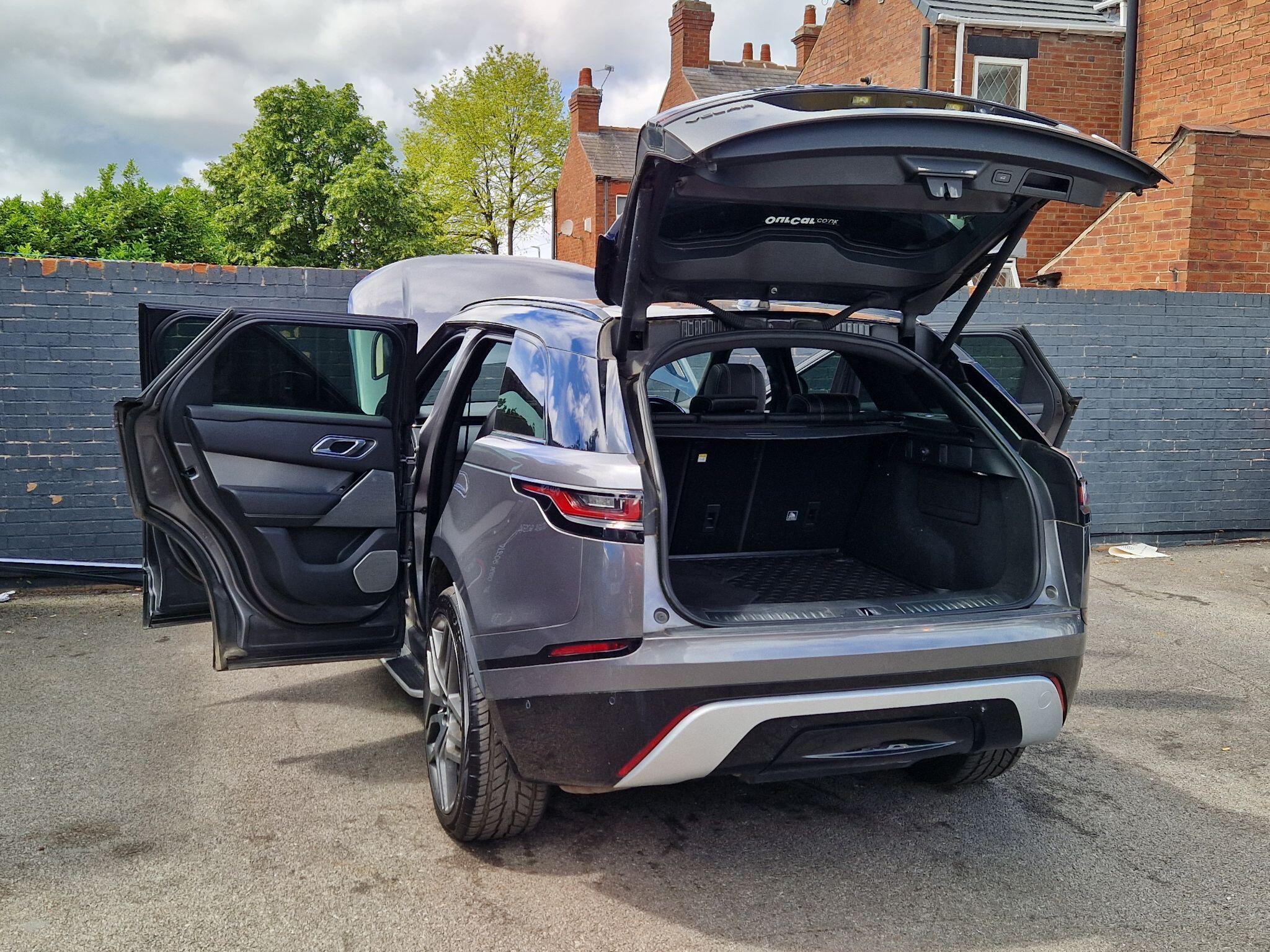 Land Rover Range Rover Velar - Image 19