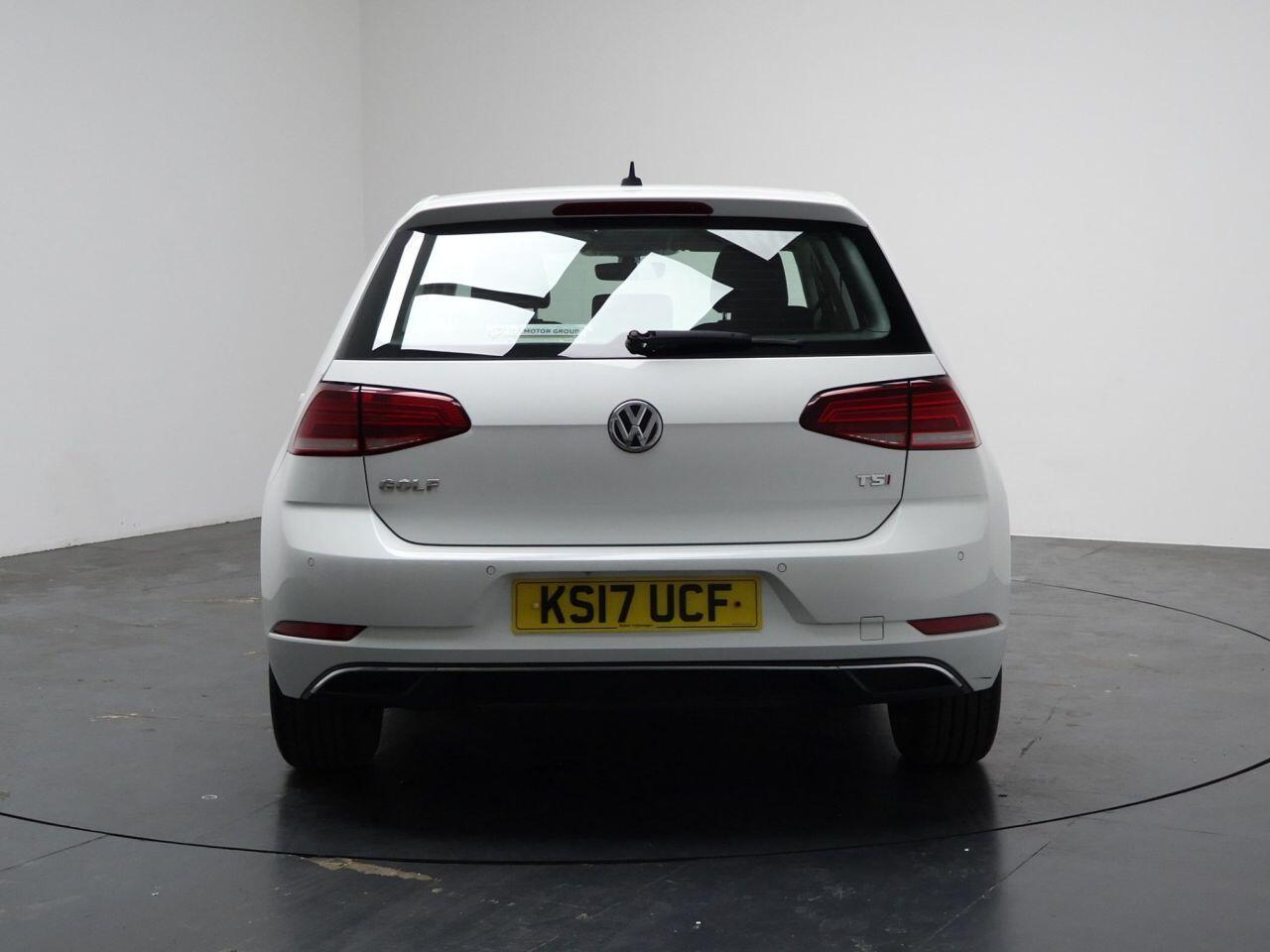 Volkswagen Golf - Image 11