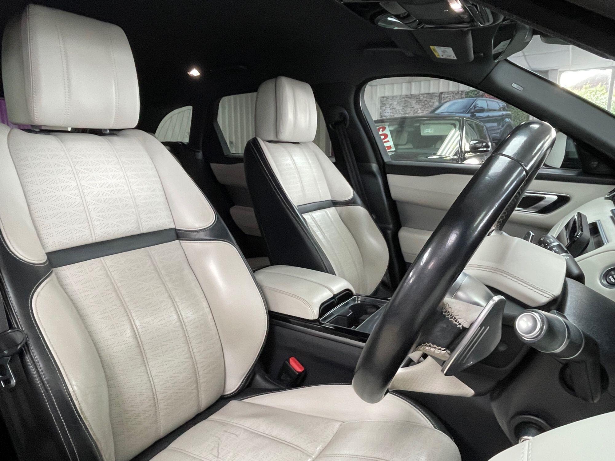 Land Rover Range Rover Velar - Image 25