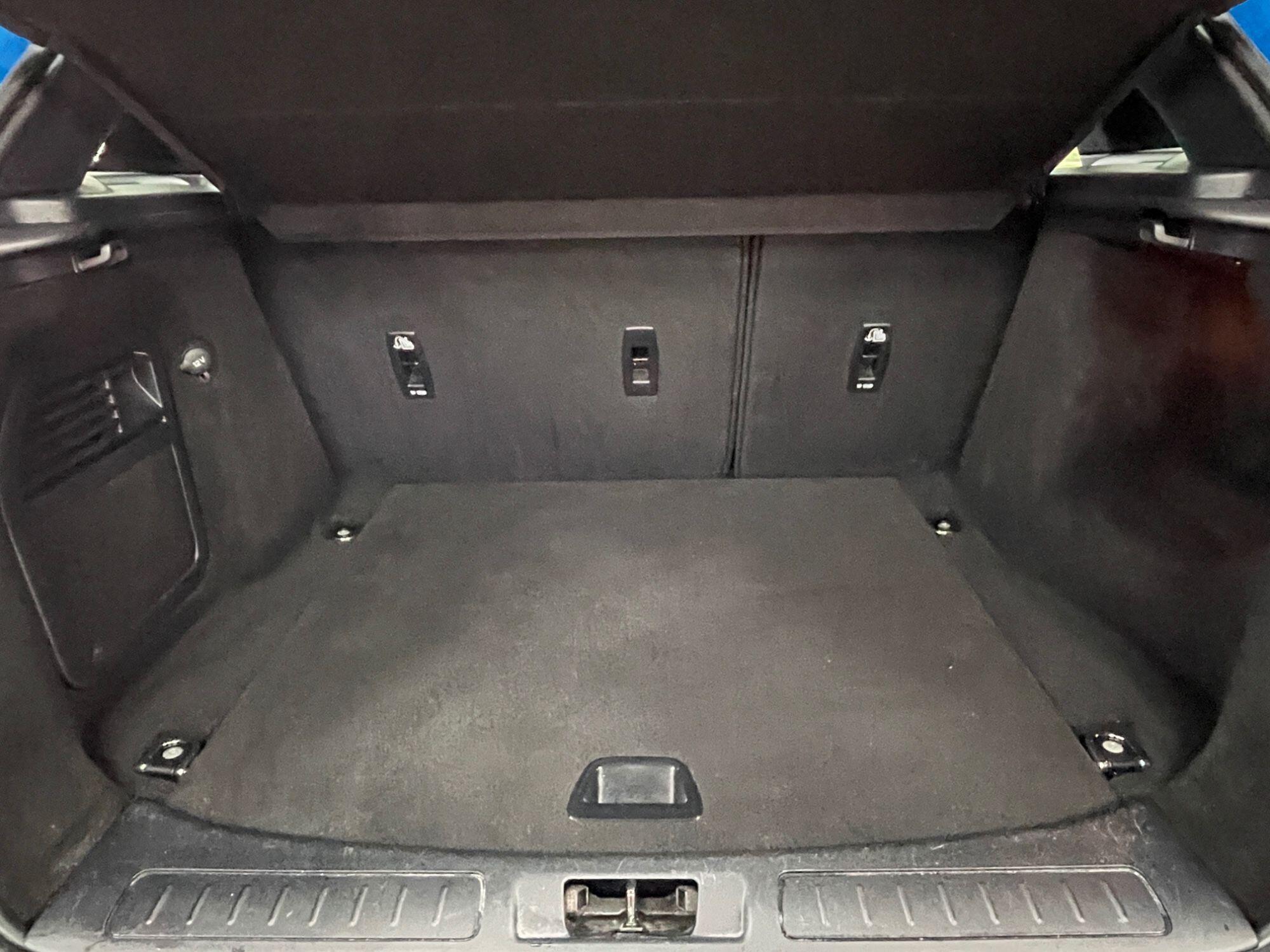 Land Rover Range Rover Evoque - Image 18