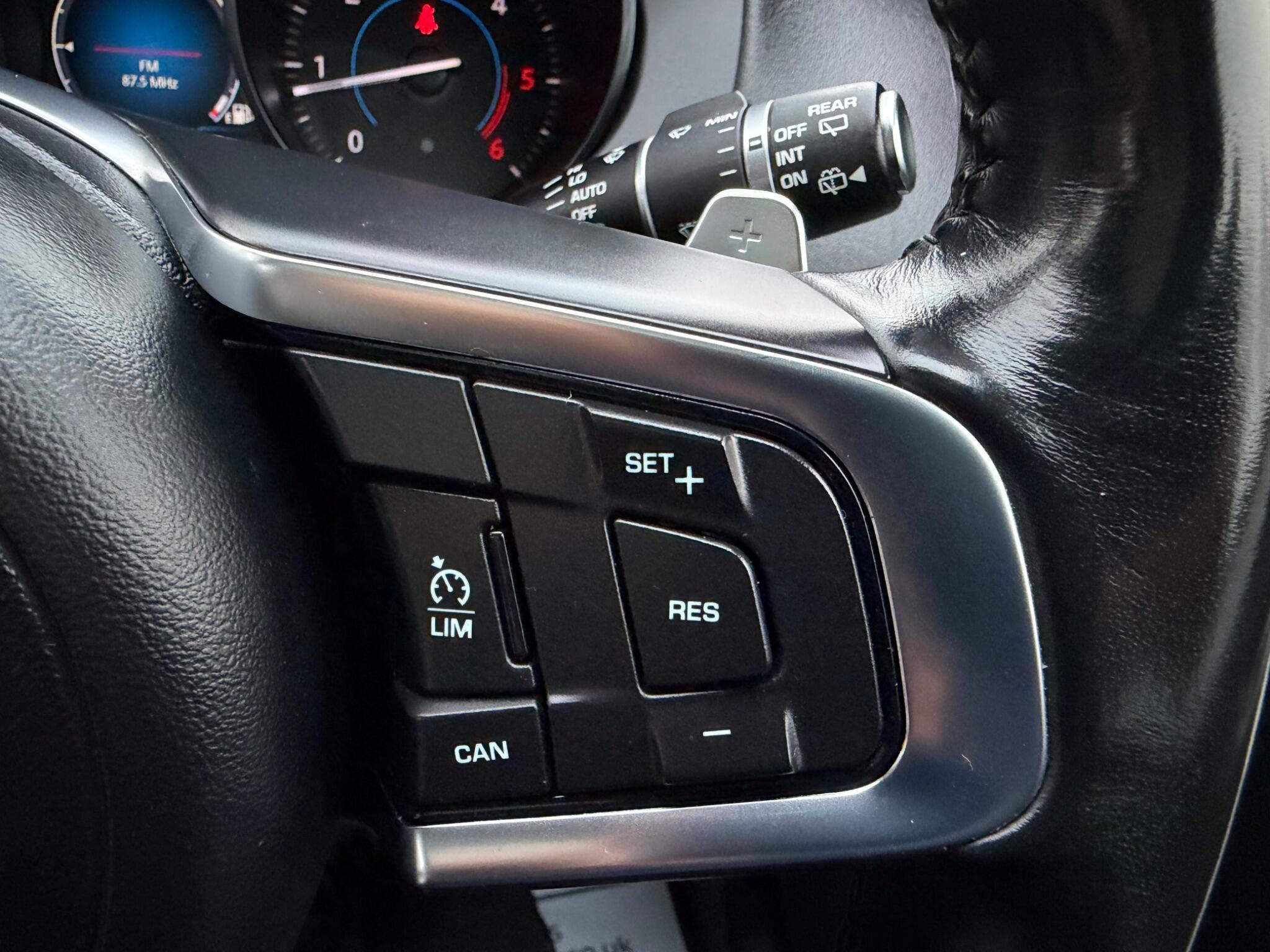 Jaguar F-Pace - Image 68