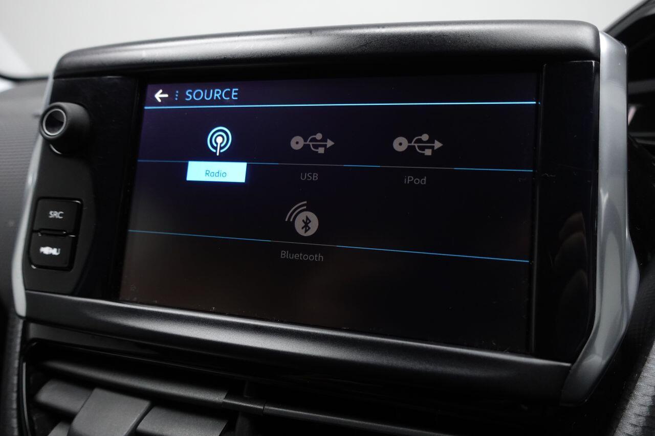 Peugeot 208 - Image 27