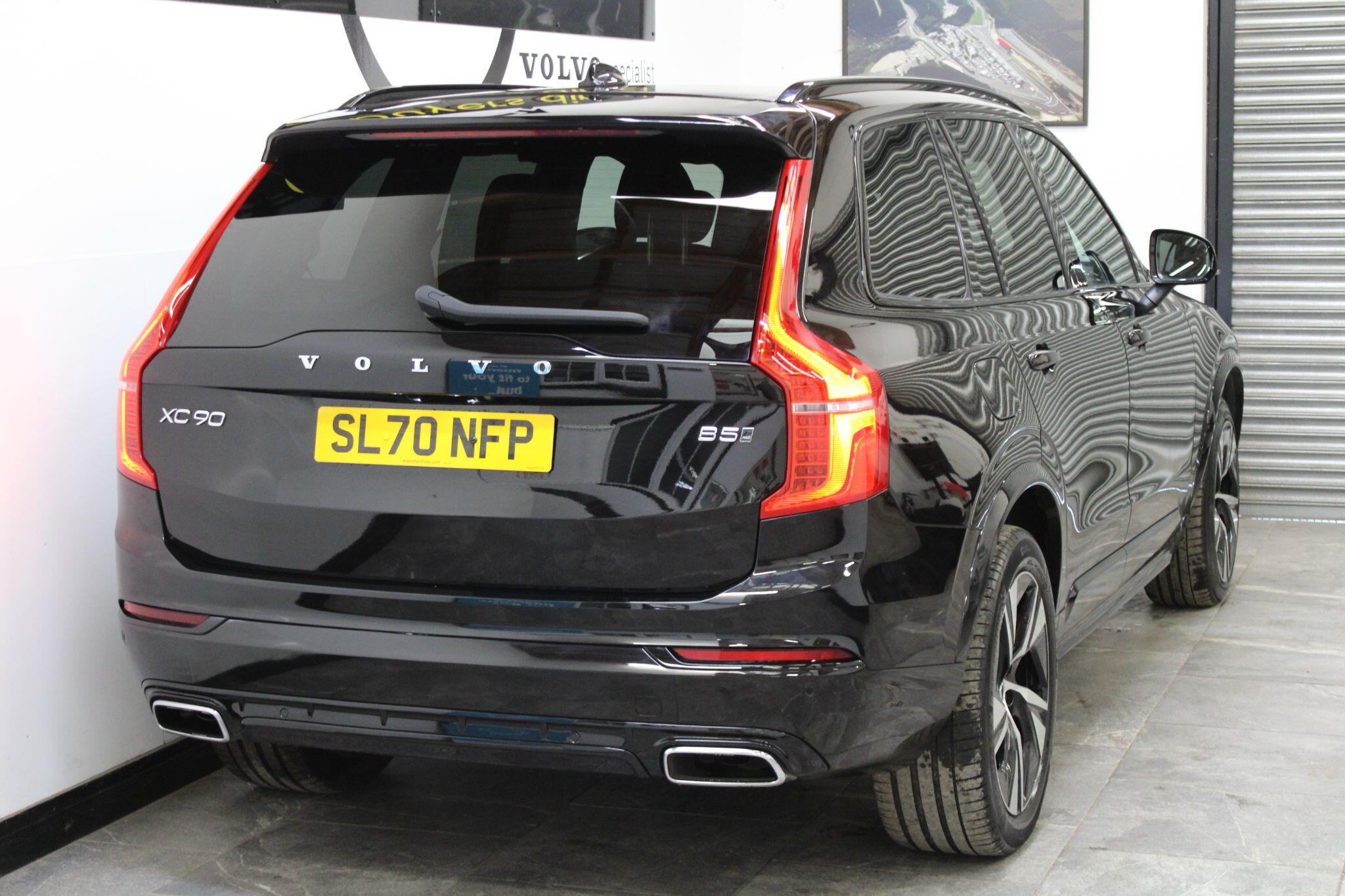 Volvo XC90 - Image 13
