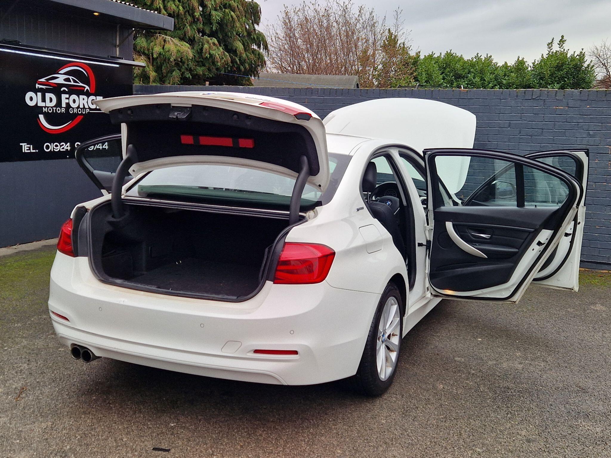 BMW 3 Series - Image 17