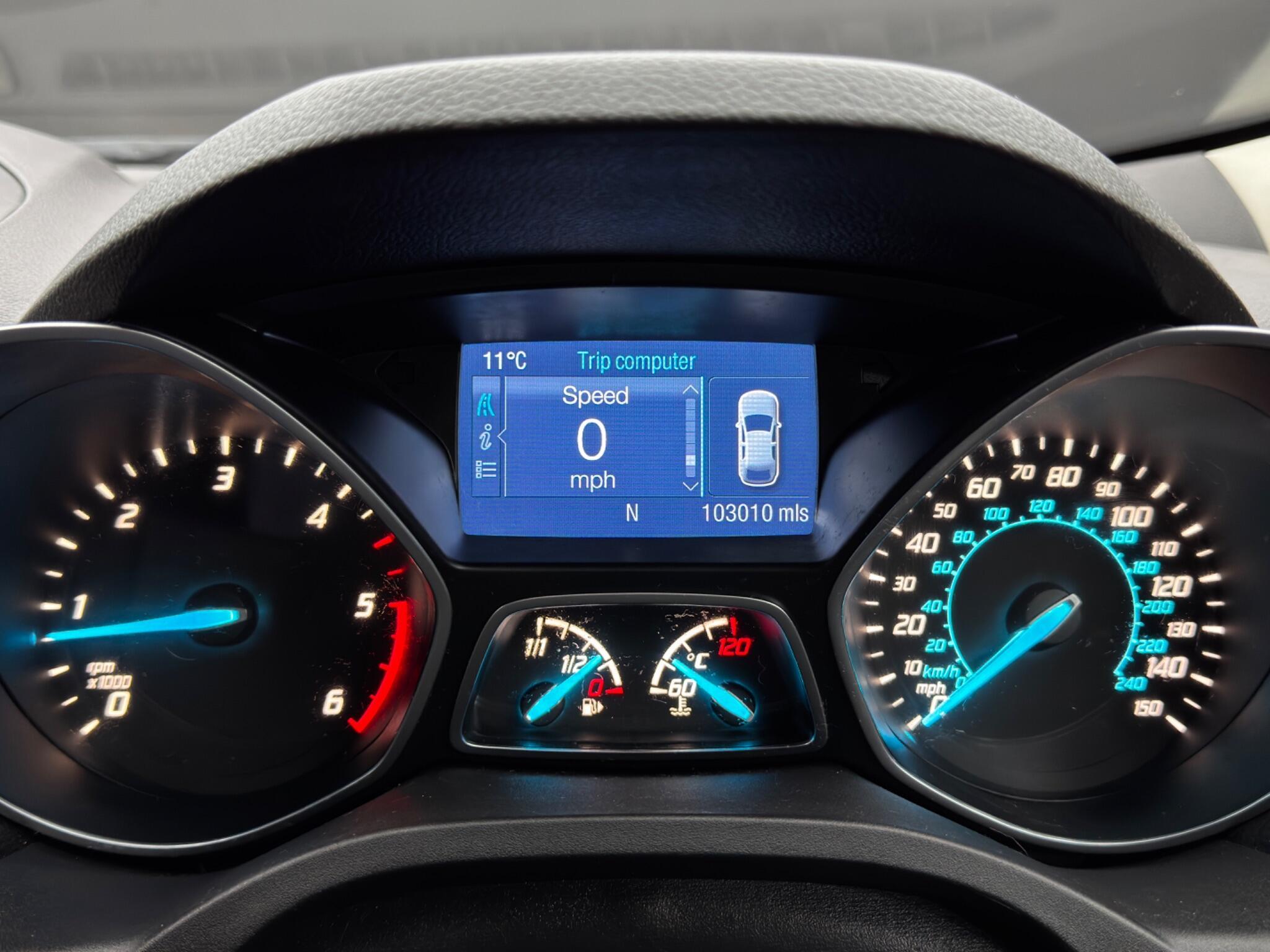 Ford Kuga - Image 22