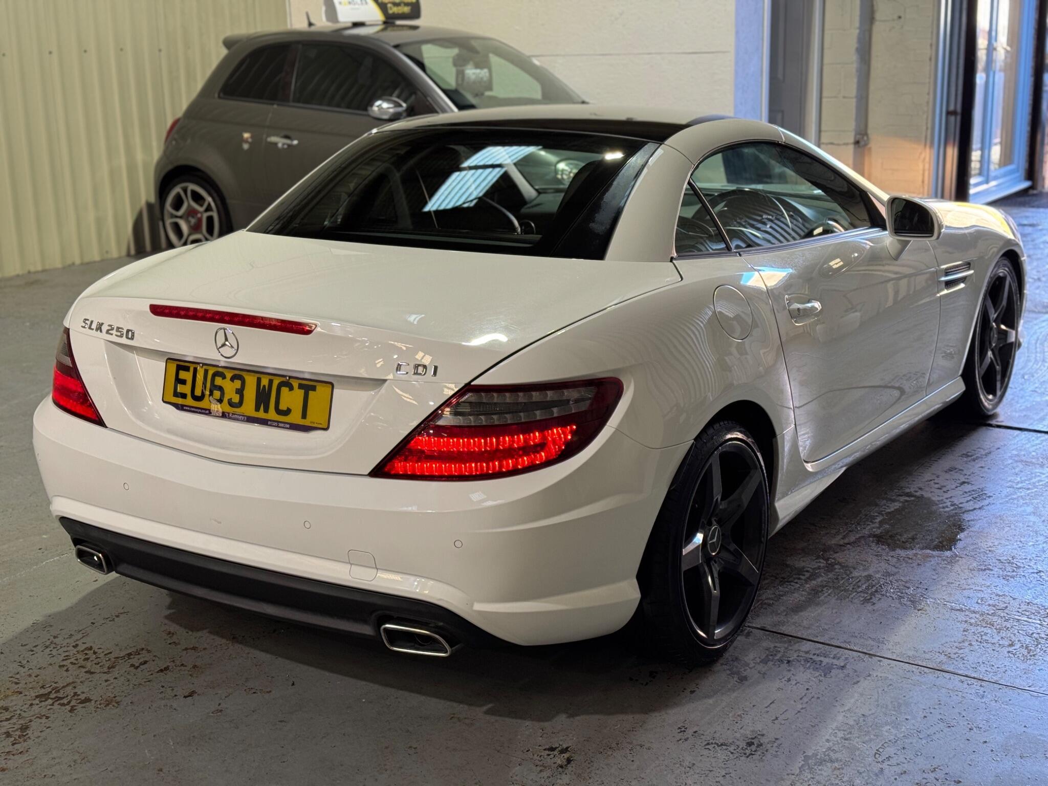 Mercedes SLK - Image 25