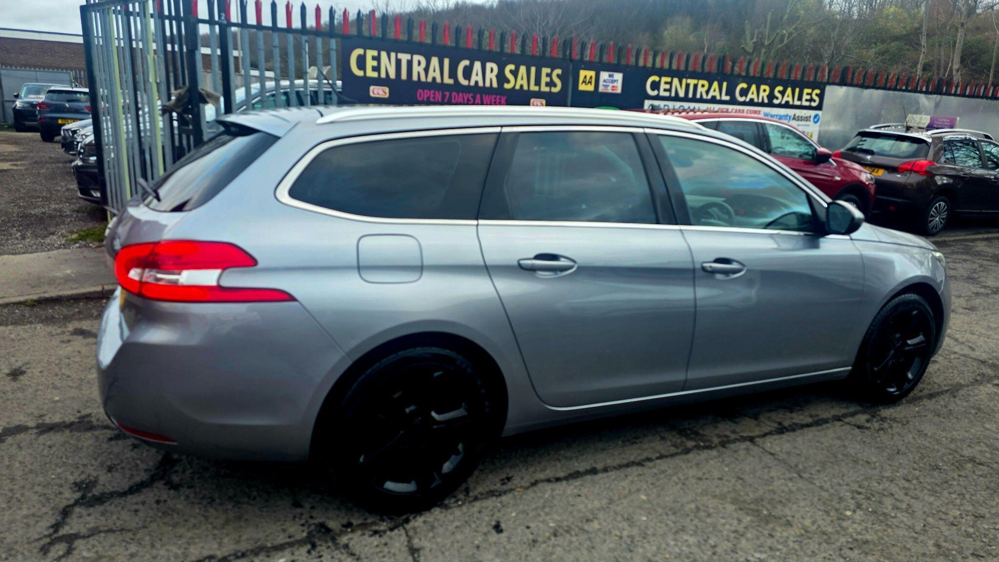 Peugeot 308 SW - Image 7