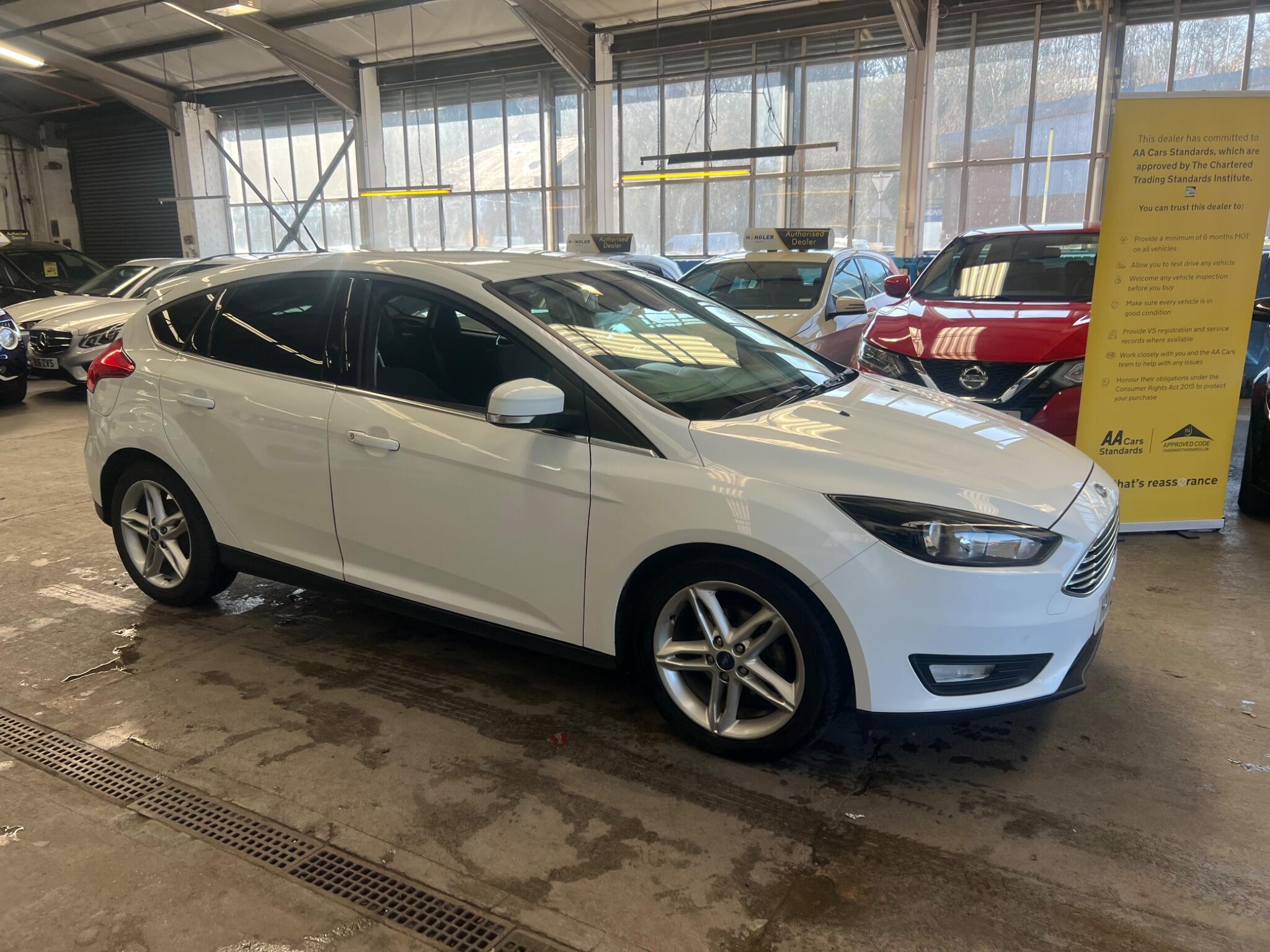 Ford Focus - Image 8