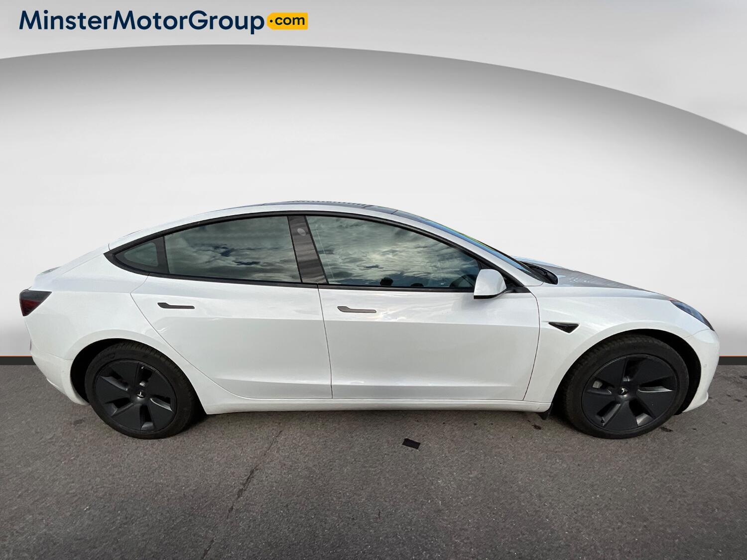 Tesla Model 3 - Image 2