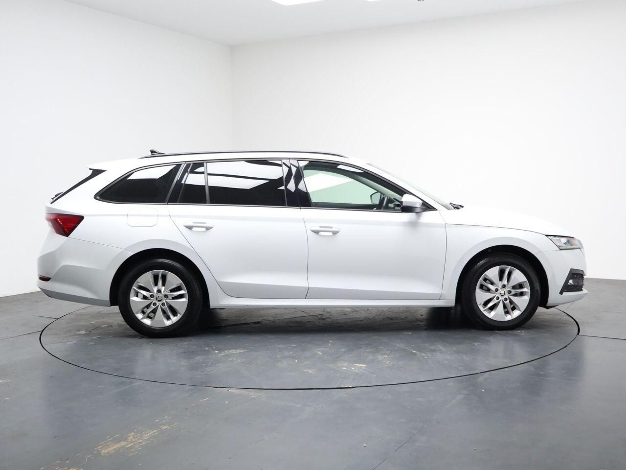 Skoda Octavia - Image 14