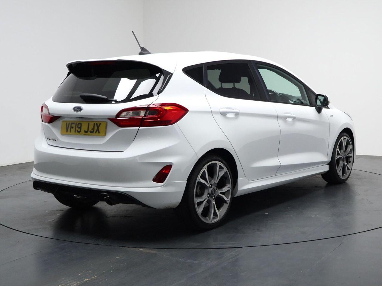 Ford Fiesta - Image 12