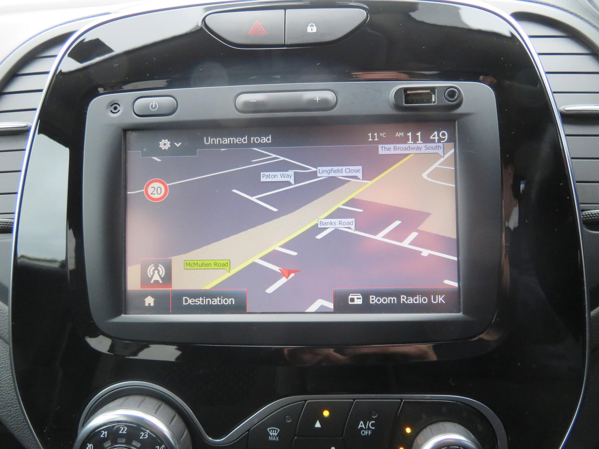 Renault Captur - Image 19