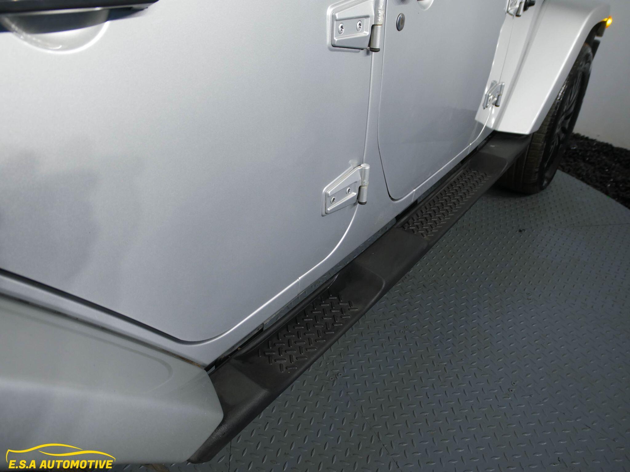 Jeep Wrangler - Image 16