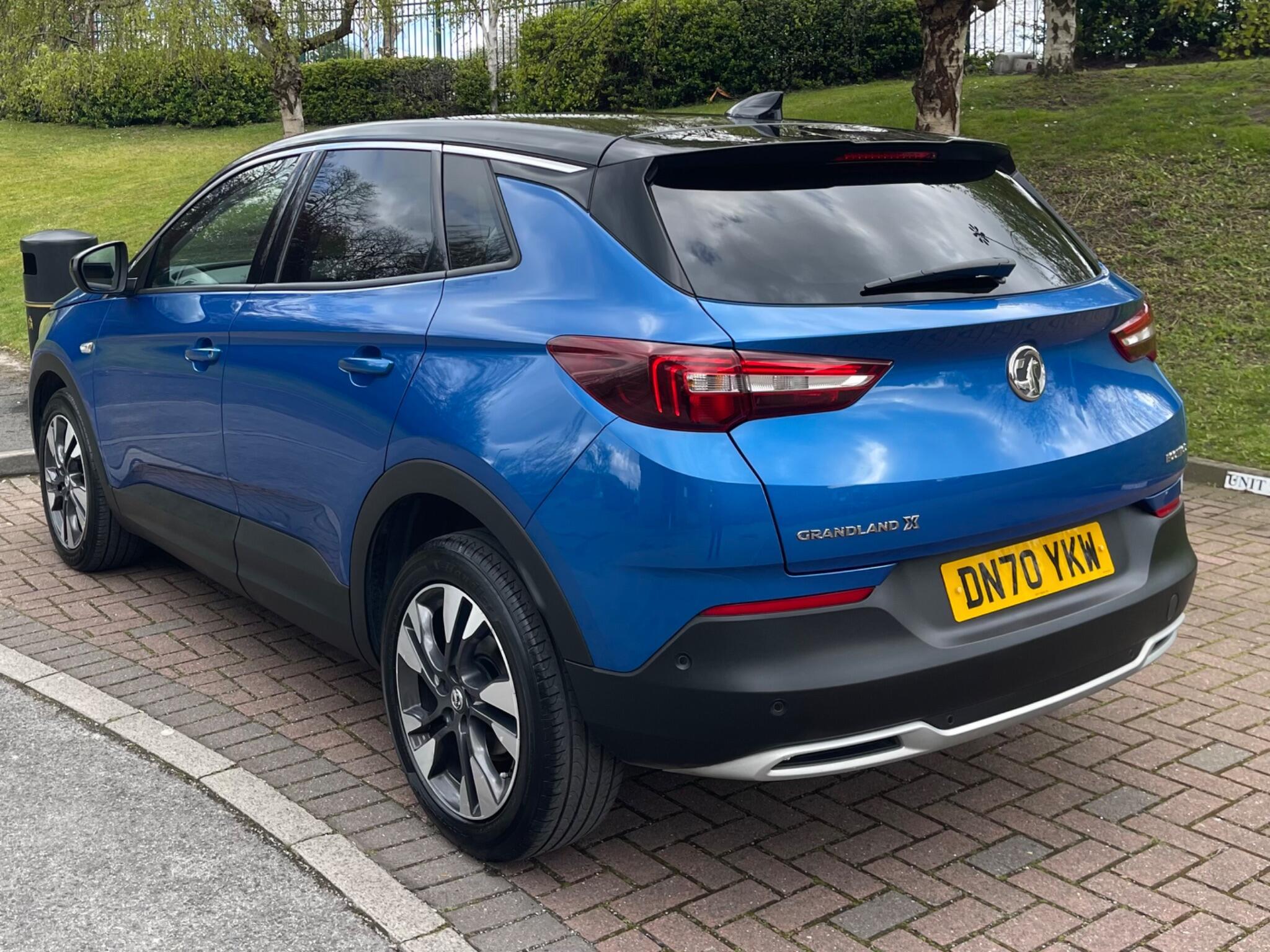 Vauxhall Grandland X - Image 11