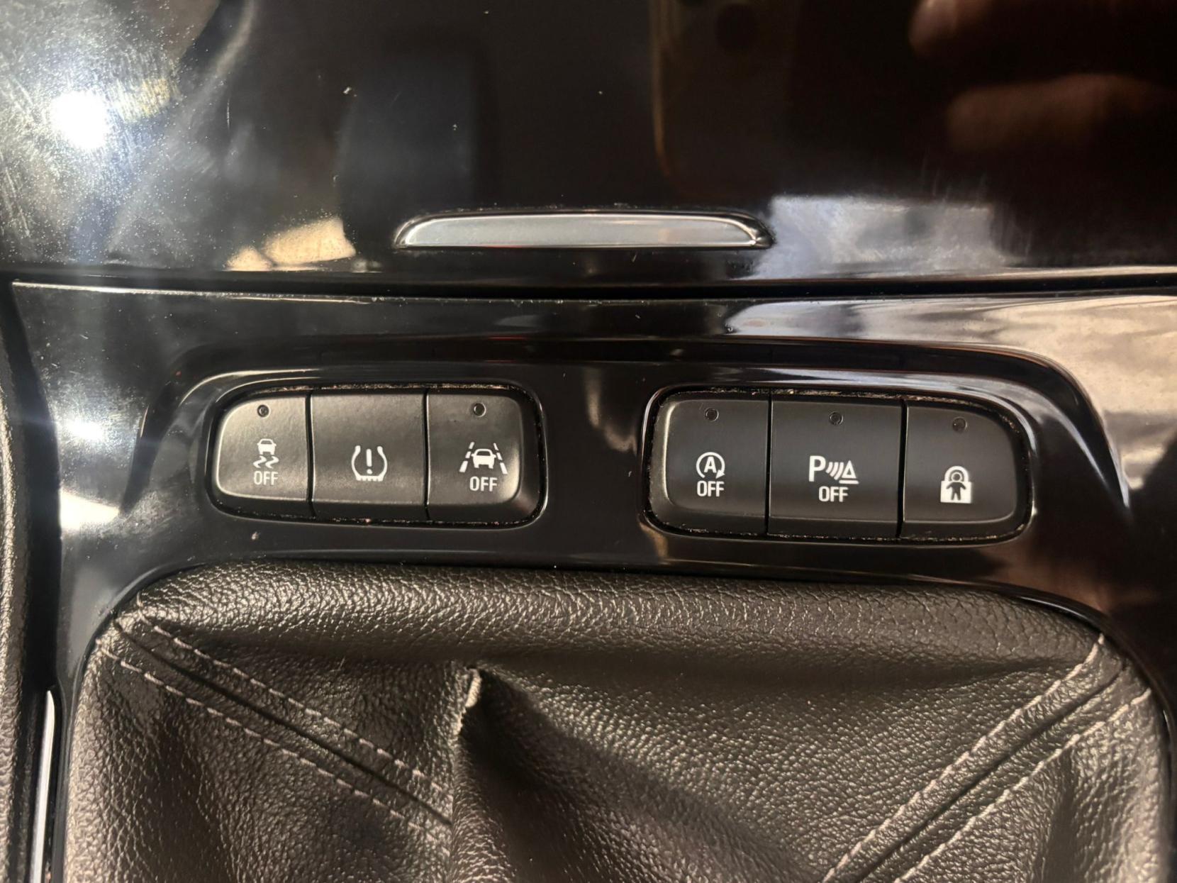 Vauxhall Grandland X - Image 13
