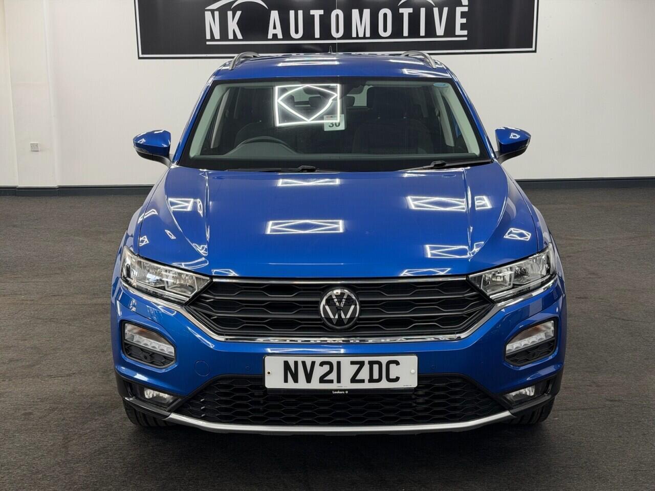 Volkswagen T-Roc - Image 11